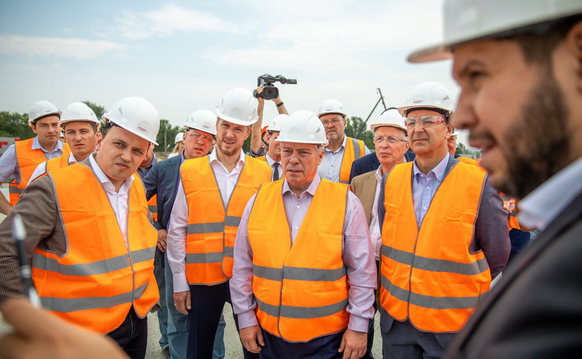 Андрей Яцкин в ходе рабочей поездки в регион посетил город Таганрог и осмотрел объекты городской среды