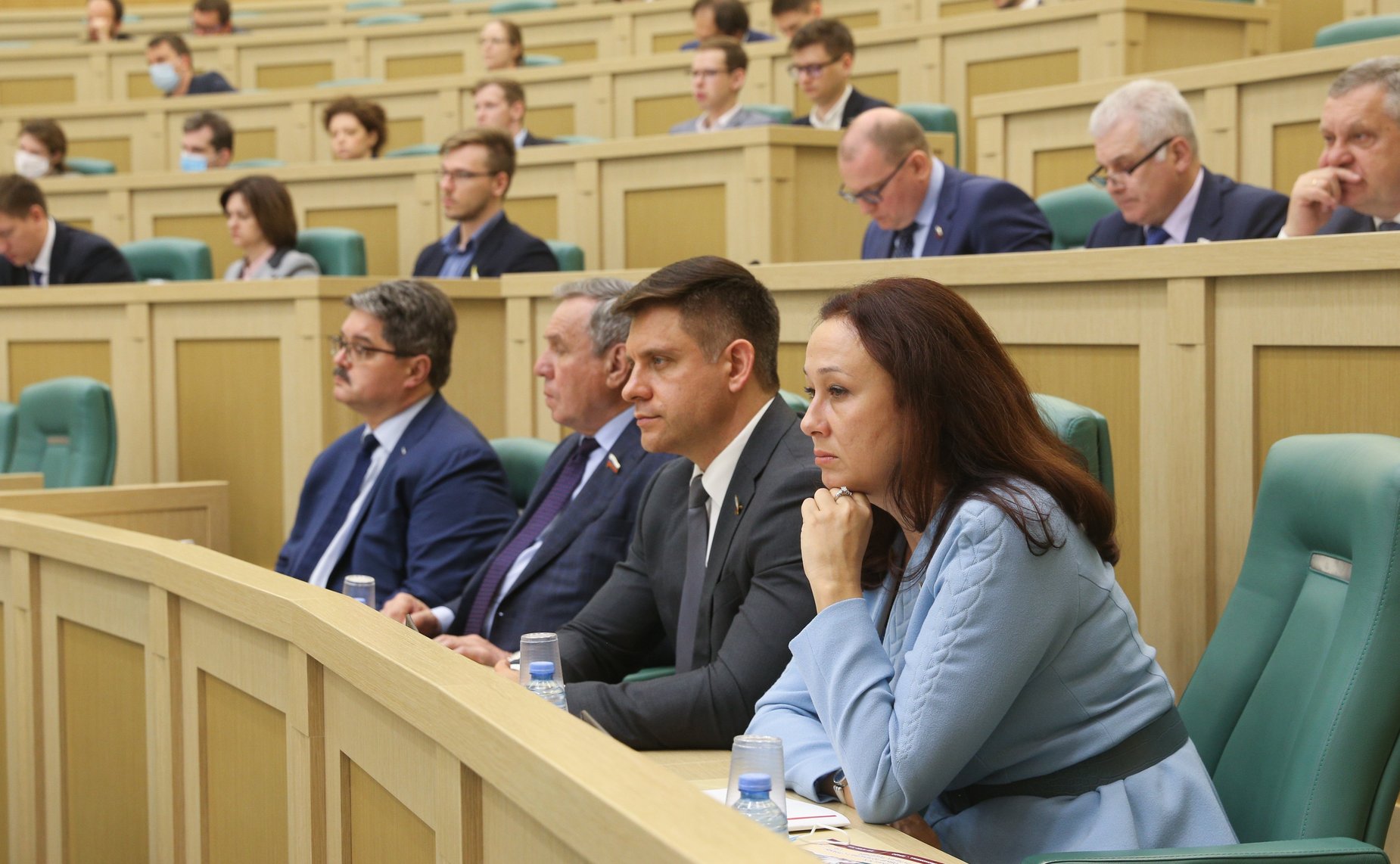 Парламентские слушания на тему «Научный кадровый потенциал страны: состояние, тенденции развития и инструменты роста»