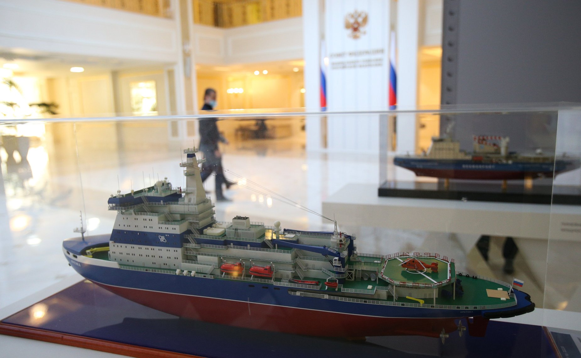 Выставка в Совете Федерации экспонатов Объединенной судостроительной корпорации