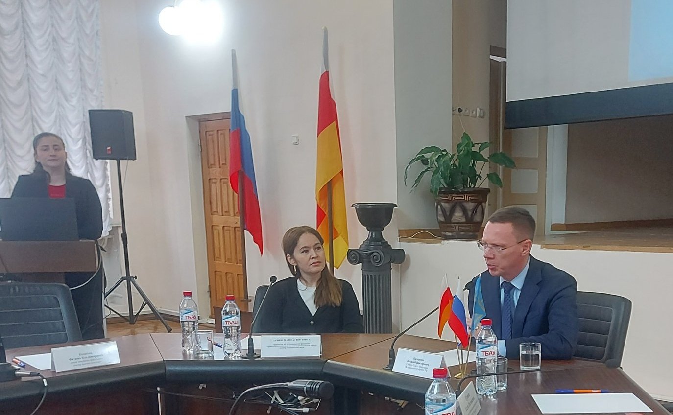 Виталий Назаренко обсудил вопросы подготовки медицинских кадров в Северной Осетии