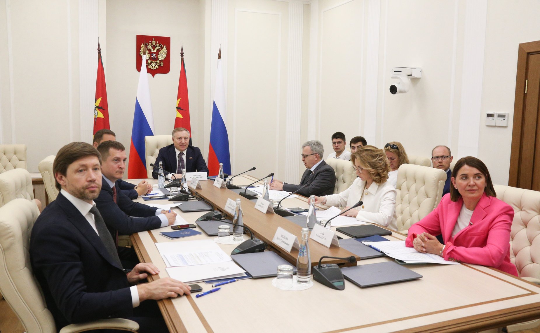 Встреча сенаторов РФ и членов Палаты молодых законодателей при СФ с молодыми парламентариями Республики Мозамбик