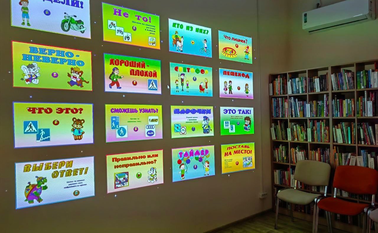 Артем Малащенков побывал в библиотеке №10 Смоленска