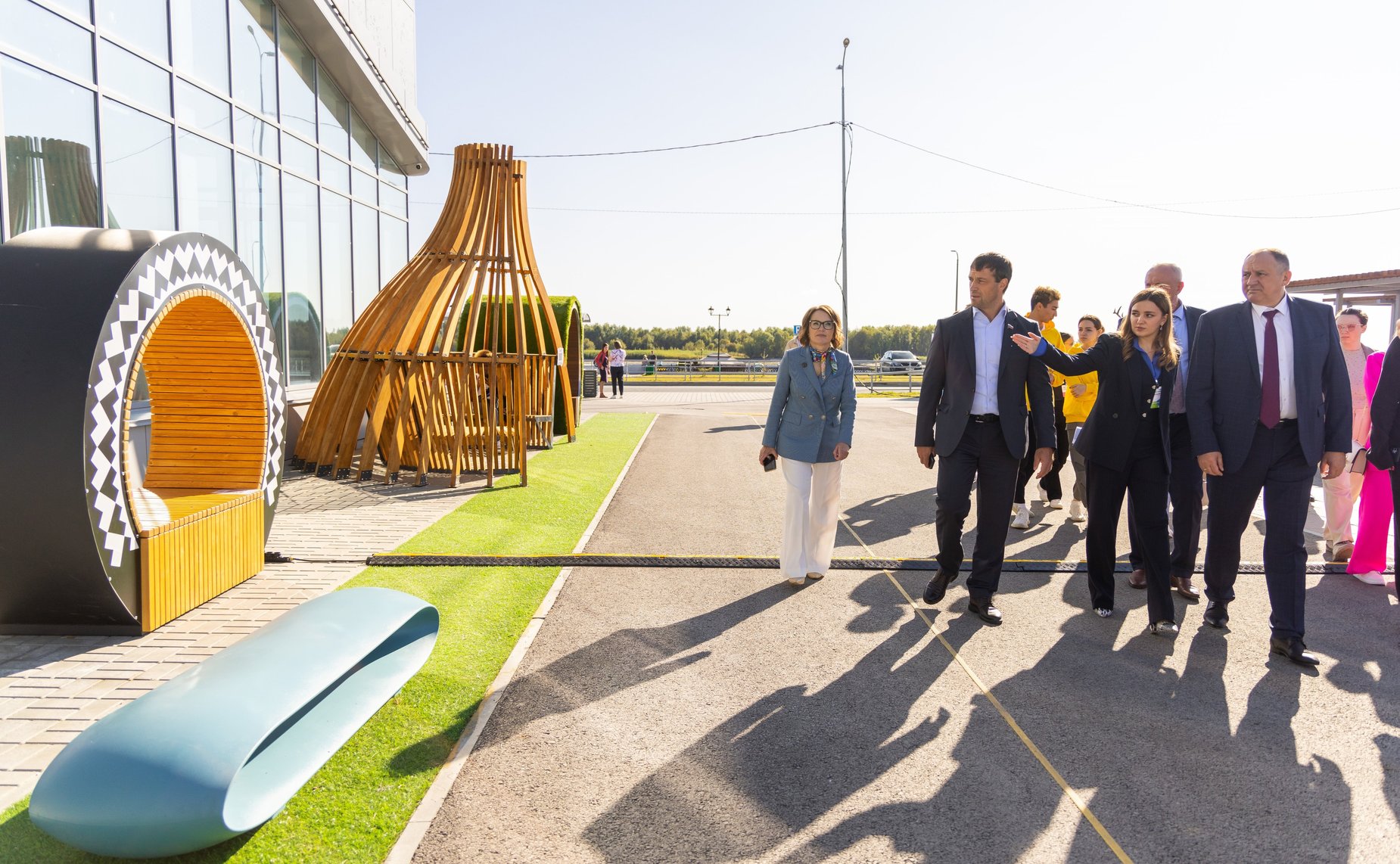 Эдуард Исаков вместе с главой города Ханты-Мансийска Максимом Ряшиным посетил III Всероссийскую форум-выставку «Изюминки комфорта»