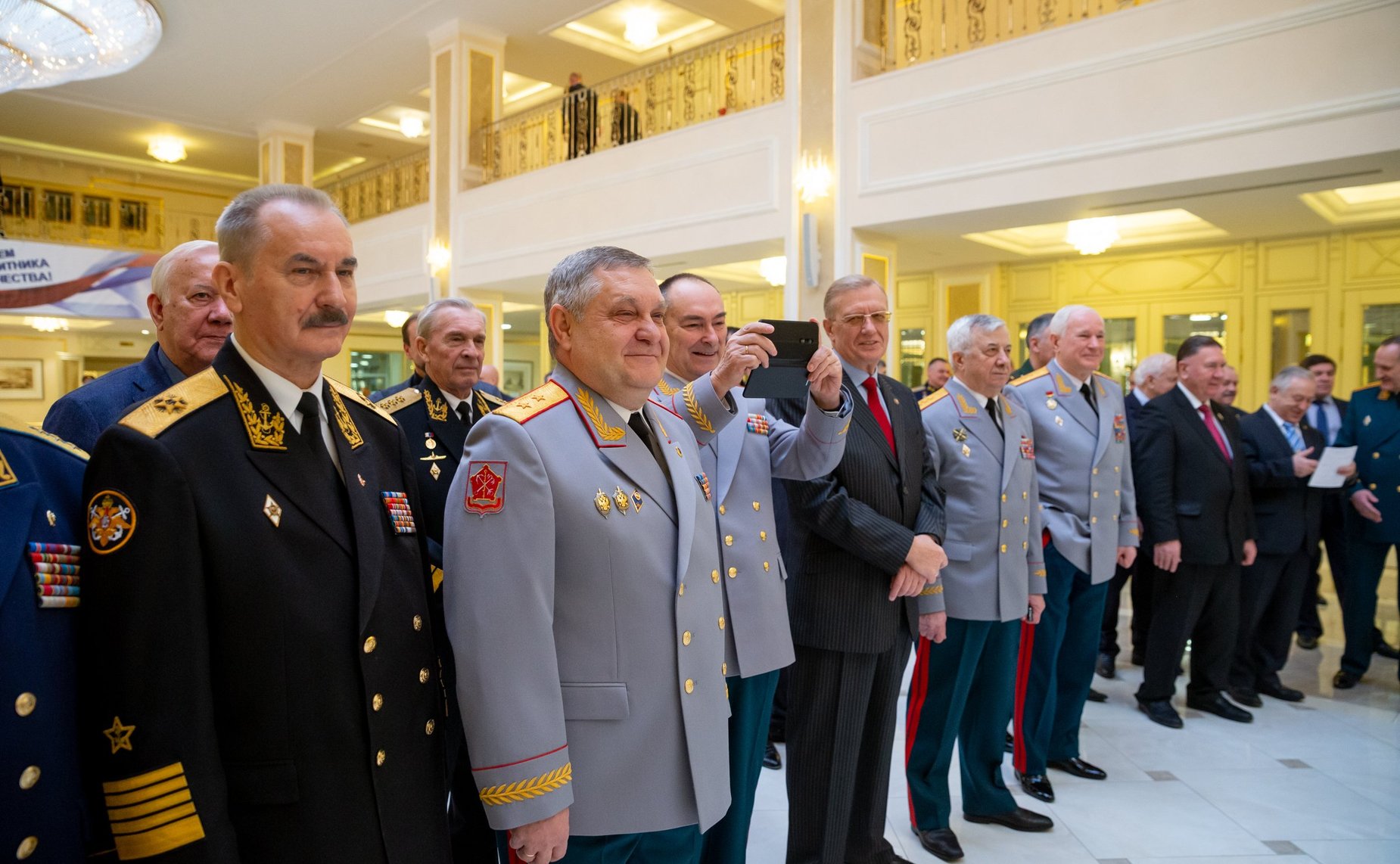 Совместное заседание Комитета СФ по обороне и безопасности и Клуба военачальников РФ и открытие выставки произведений художника-мариниста Павла Бойко