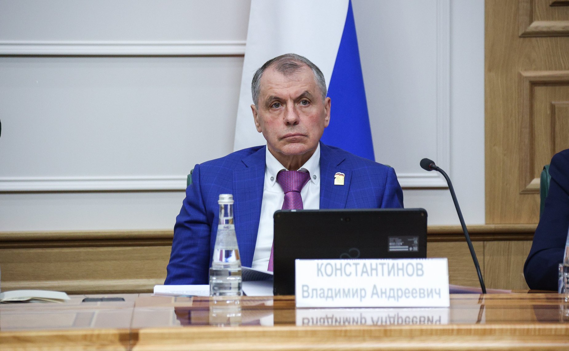 Владимир Константинов