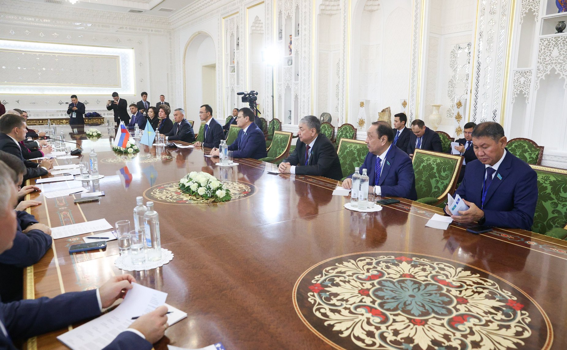 Встреча Председателя Совета Федерации Валентины Матвиенко с Председателем Сената Парламента Республики Казахстан Мауленом Ашимбаевым