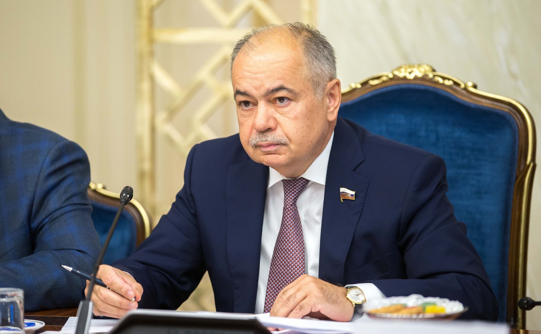 Встреча И. Умаханова с Председателем Мажилиса Парламента Республики Казахстан Н. Нигматулиным