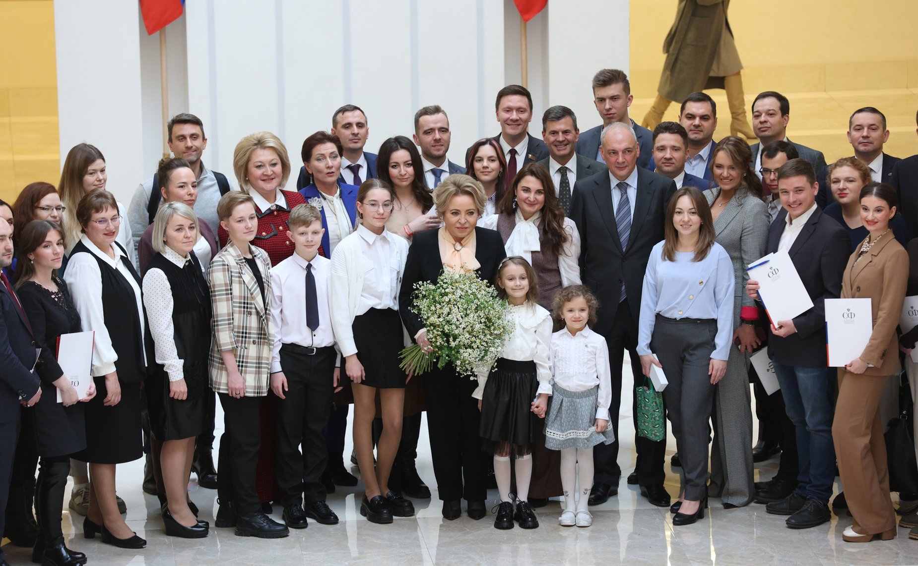 Встреча Председателя СФ Валентины Матвиенко с победителями Всероссийского конкурса молодежных авторских проектов и проектов в сфере образования «Моя страна- моя Россия»