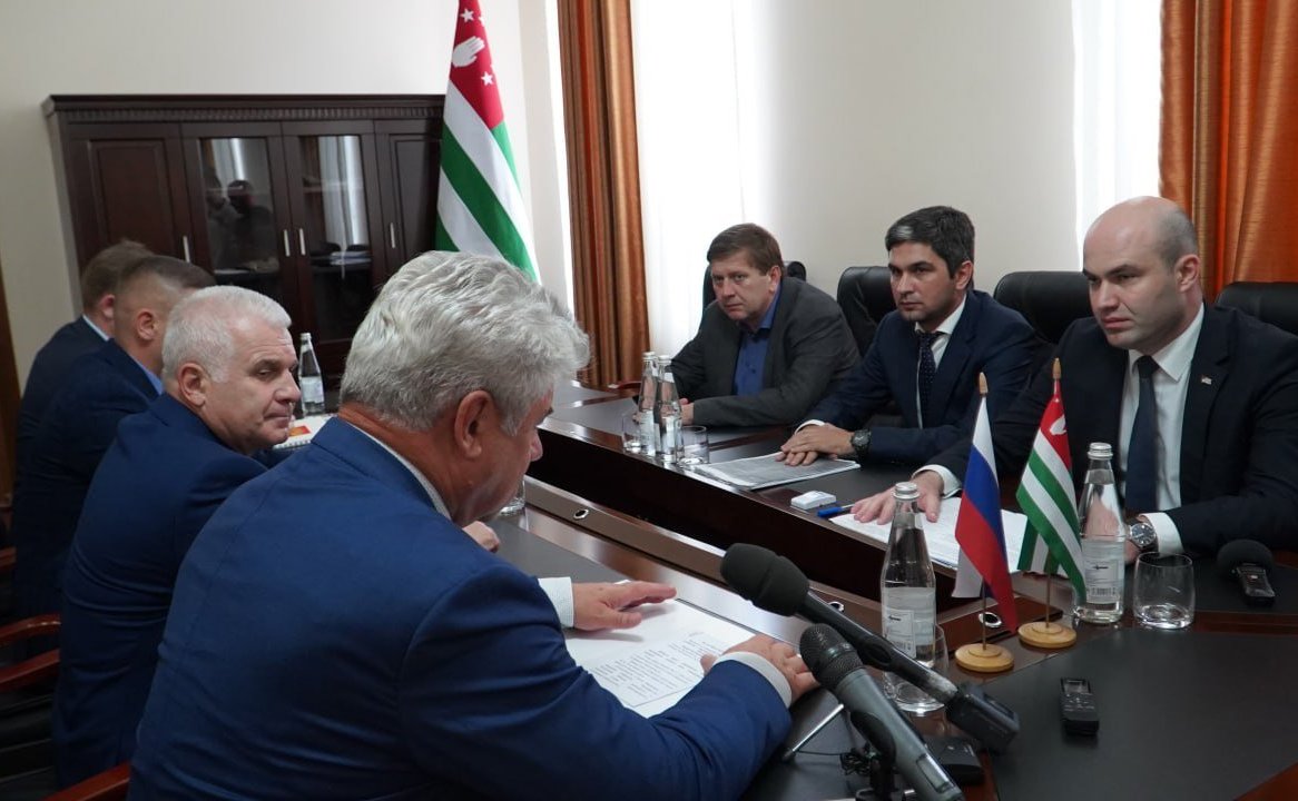 Состоялось заседание Комиссии по сотрудничеству Совета Федерации и Народного Собрания – Парламента Республики Абхазия