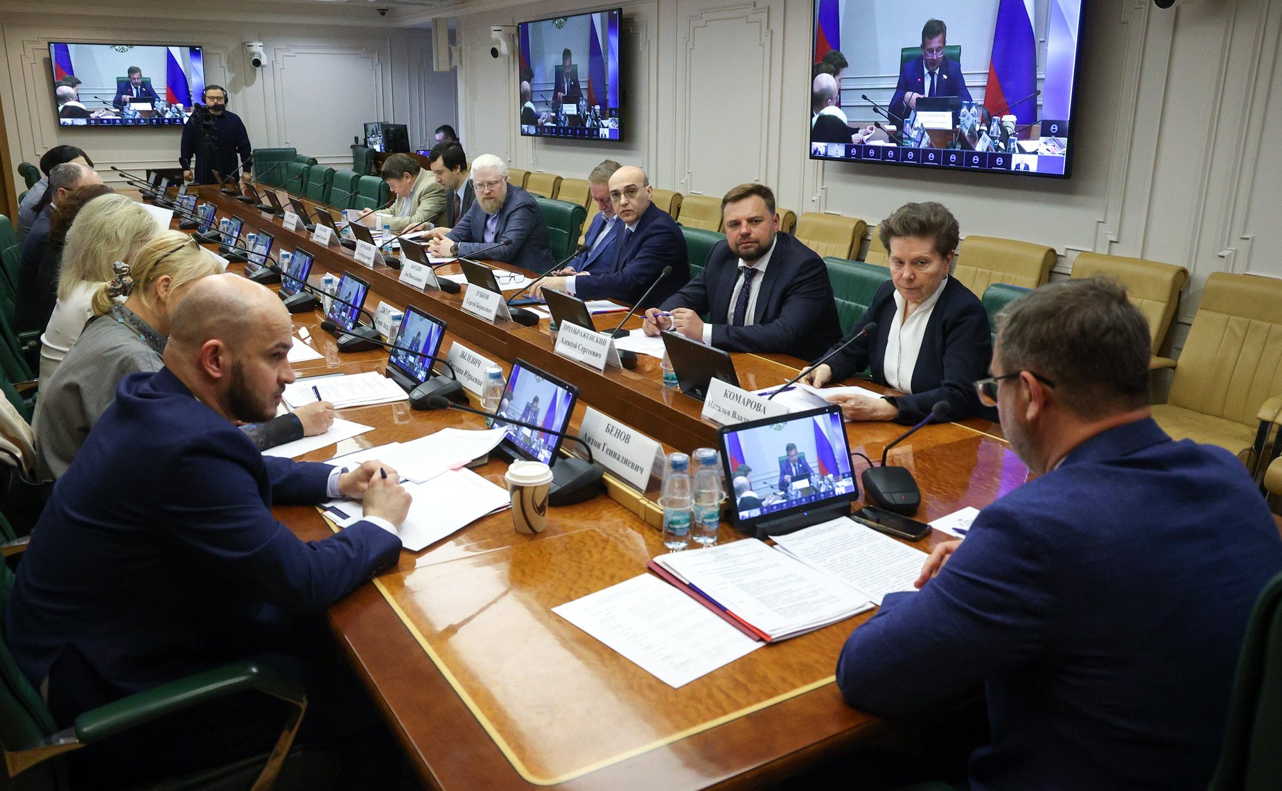Круглый стол Комитета Совета Федерации по конституционному законодательству и государственному строительству «Проблемы доступности и реализации прав граждан на бесплатную юридическую помощь»
