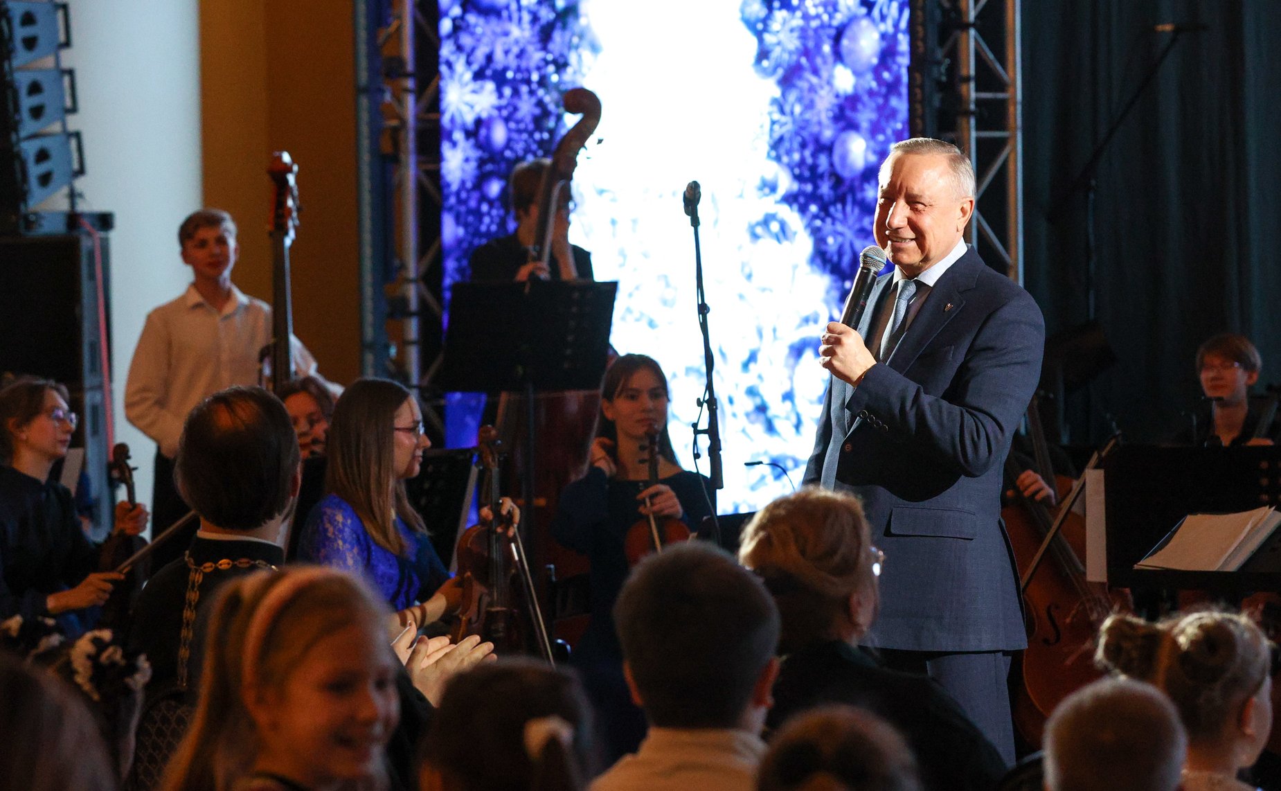 По инициативе Валентины Матвиенко в Таврическом дворце Санкт-Петербурга организована Рождественская елка для детей участников СВО