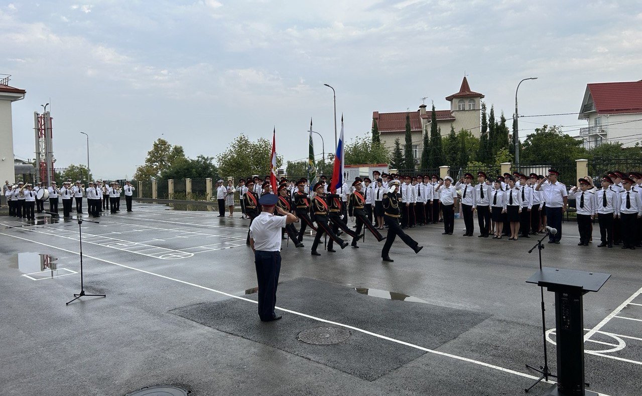 Екатерина Алтабаева поздравила кадет с началом нового учебного года