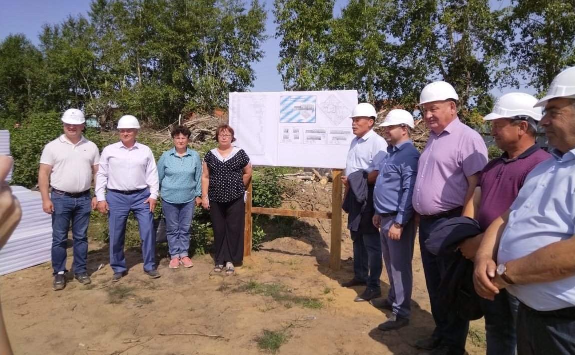 Сергей Михайлов провел совещание по вопросу строительства школы в городе Нерчинске Забайкальского края