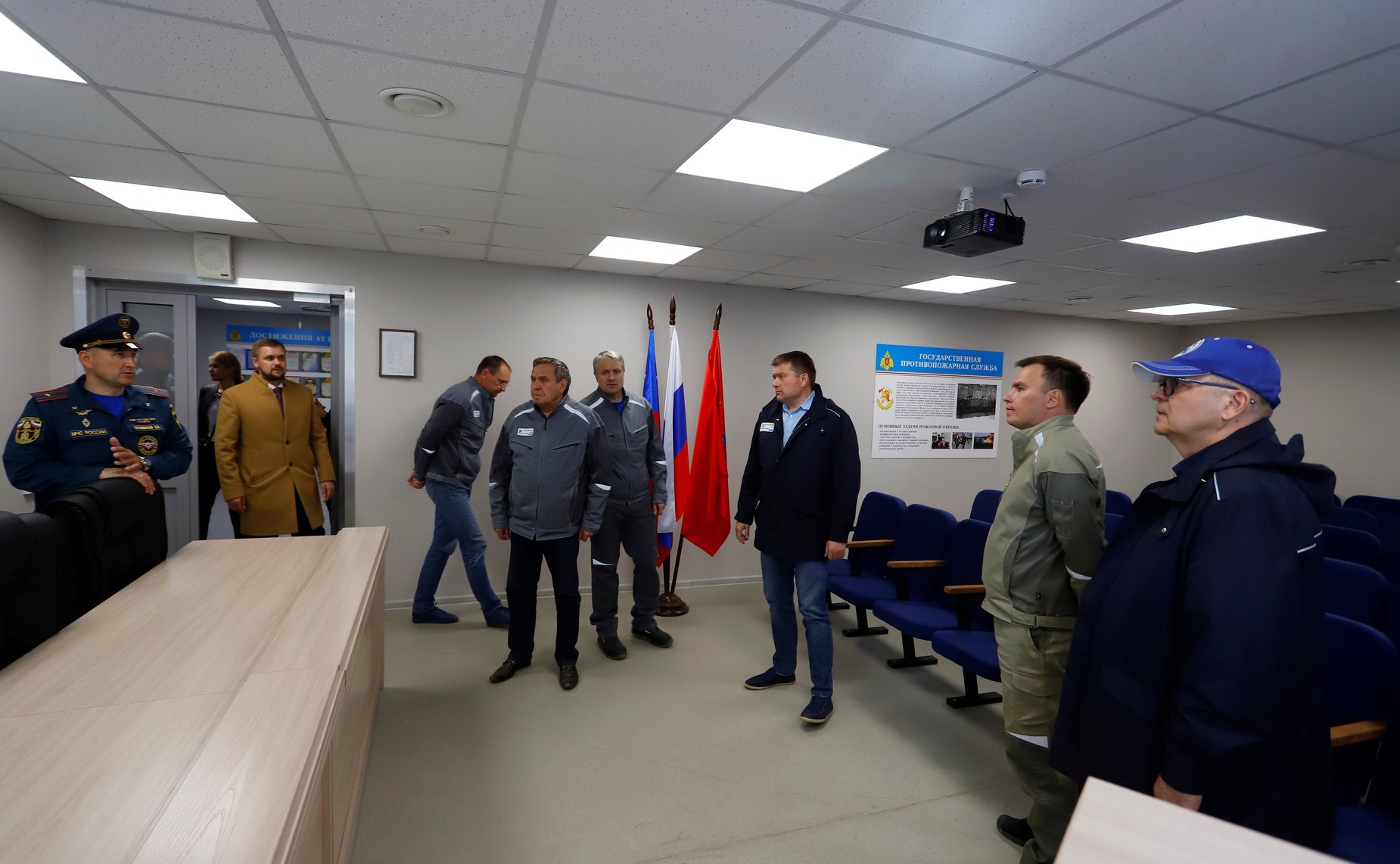 Сенаторы РФ осмотрели стройплощадки после демонтажа многоквартирных домов, Комплексный центр социального обслуживания населения, инфраструктурные объекты