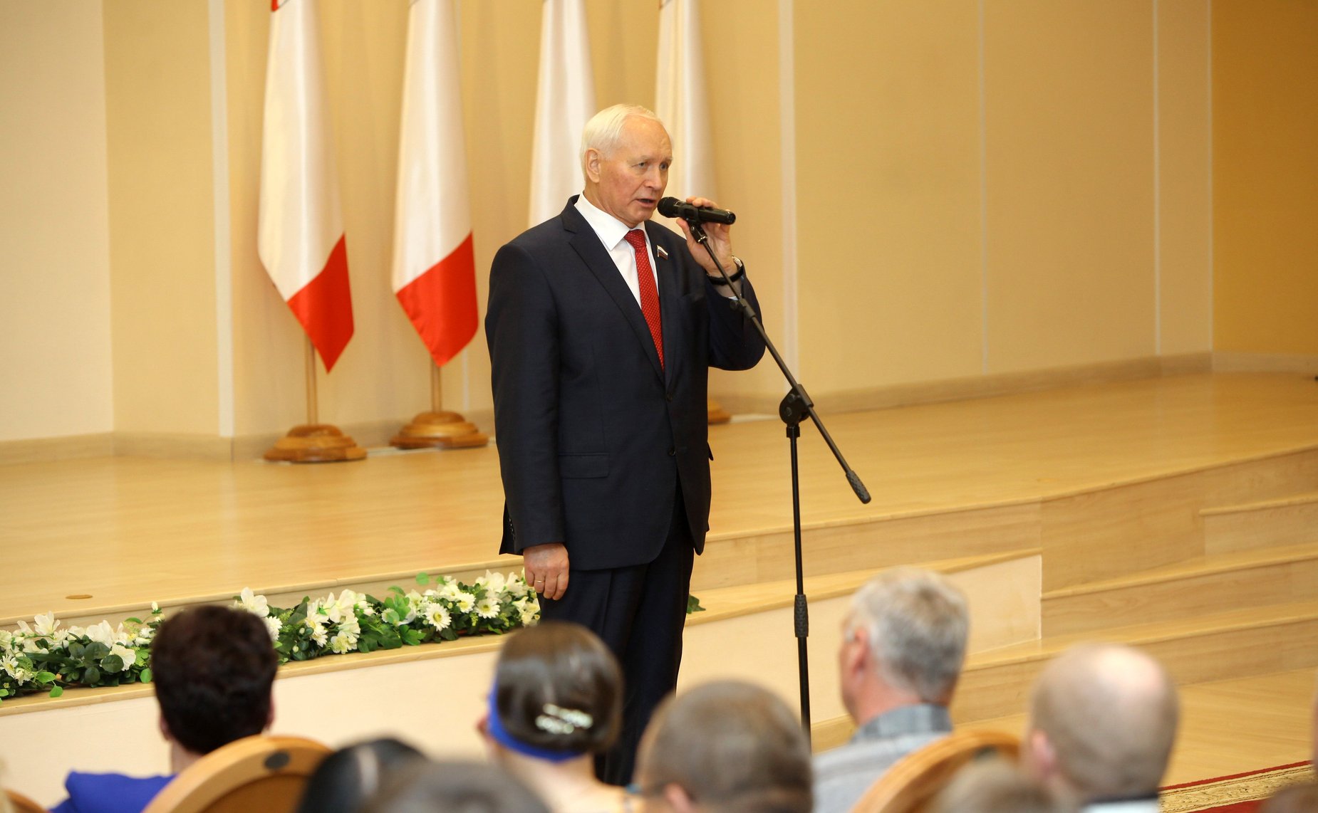 Николай Тихомиров