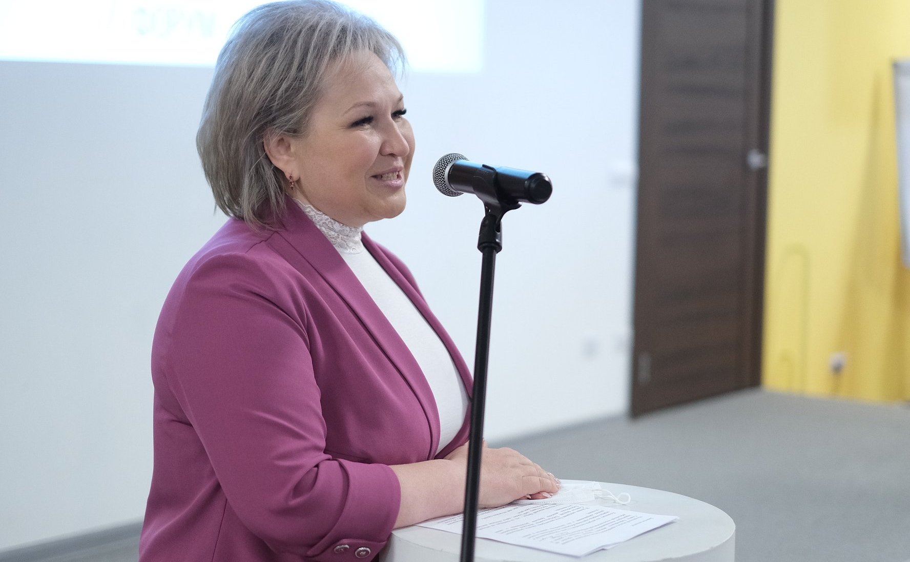 Елена Писарева организовала в Великом Новгороде IV областной женский форум