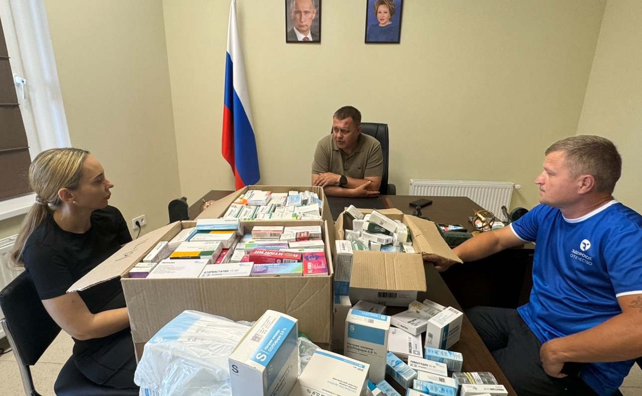 Игорь Кастюкевич передал медикаменты жителям Новокаховского района и Кинбурнской косы Херсонской области