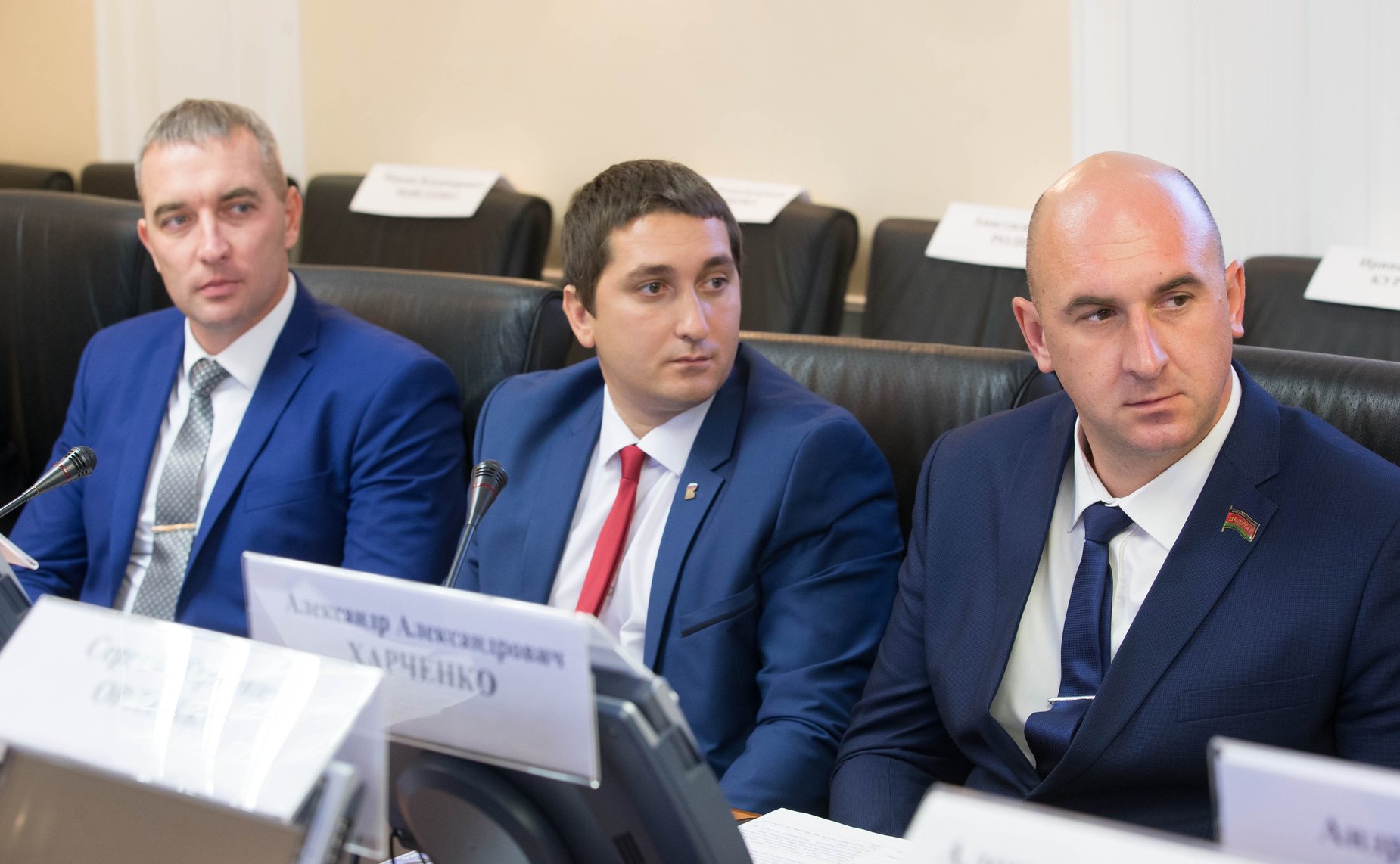 «Круглый стол» на тему «Молодежный парламентаризм в системе институтов гражданского общества»