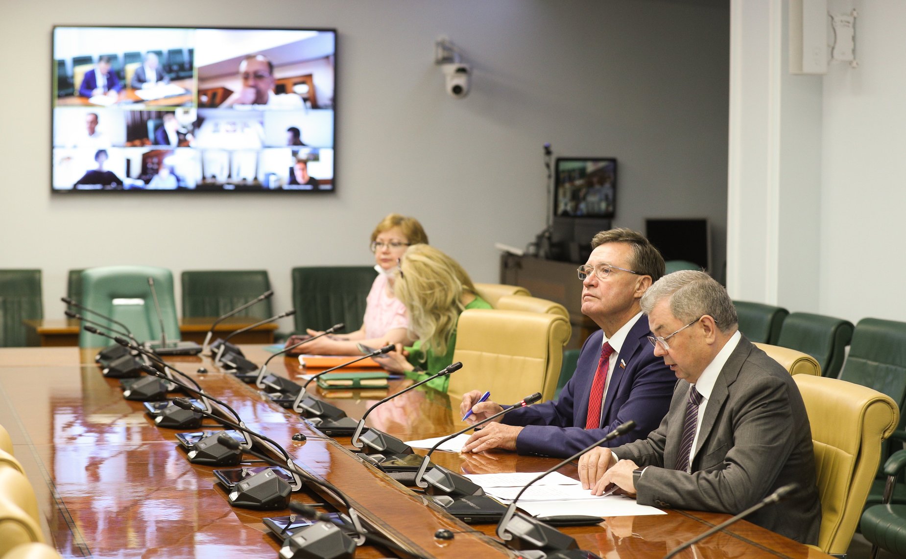 Совещание Комитета Совета Федерации по бюджету и финансовым рынкам