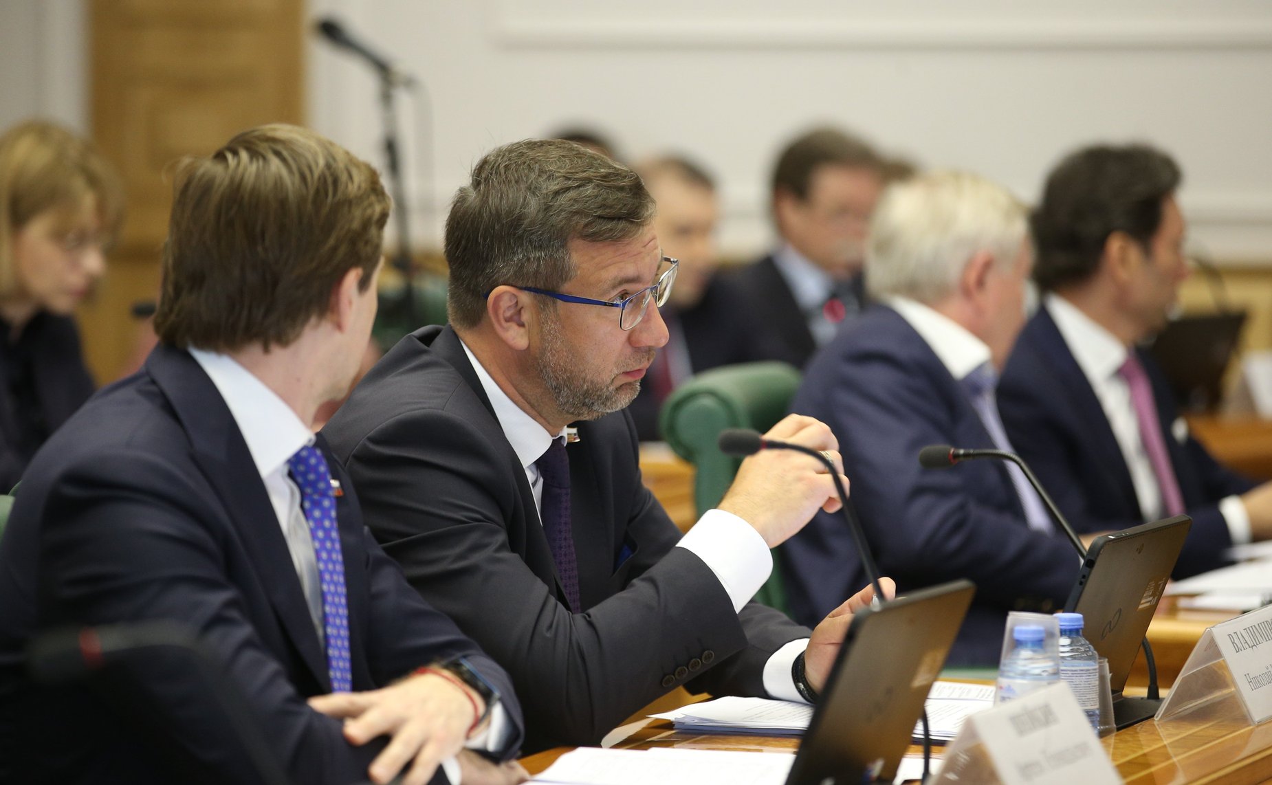 Заседание Комитета СФ по конституционному законодательству и государственному строительству