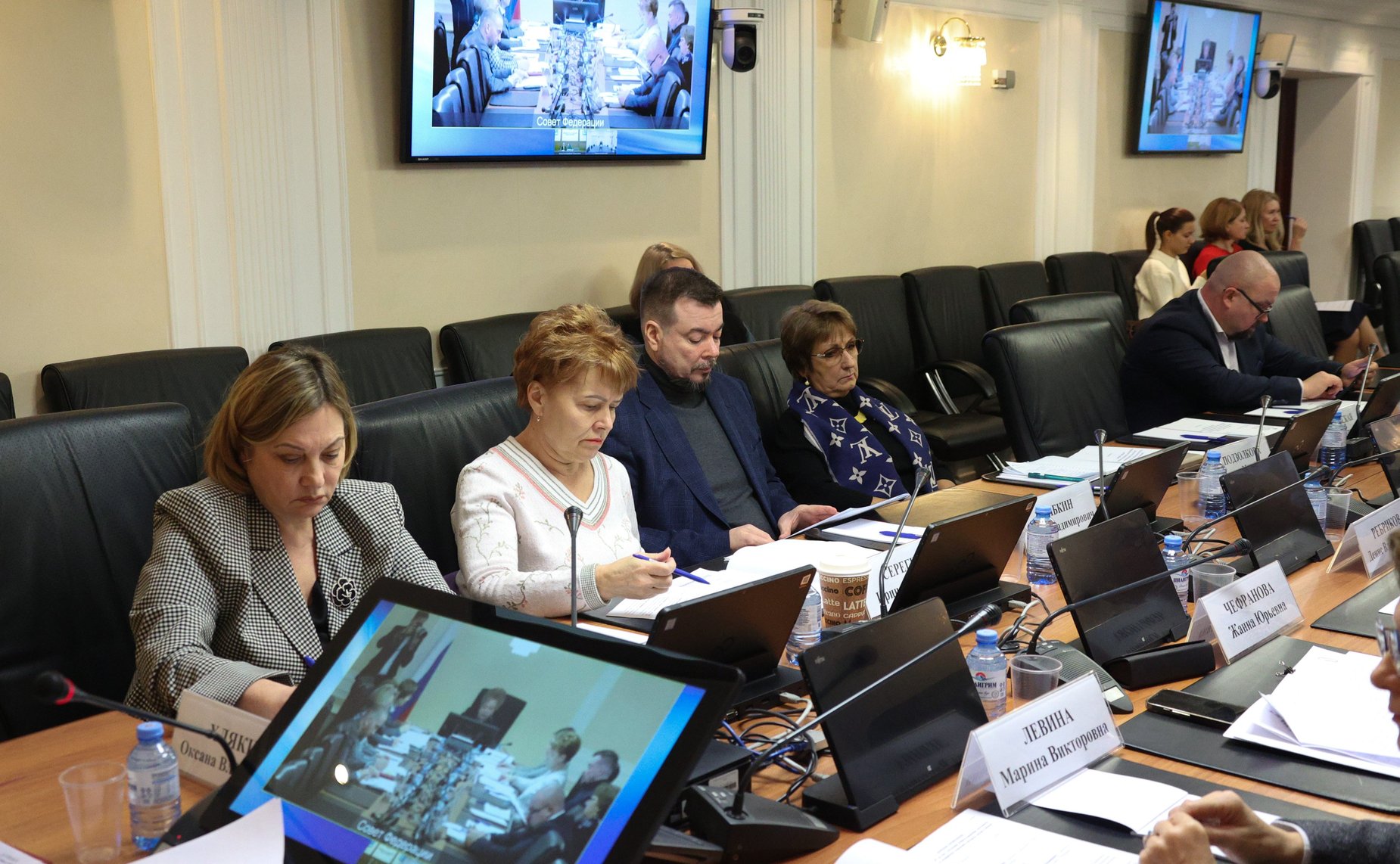 Круглый стол Комитета СФ по социальной политике «Актуальные вопросы повышения доступности инновационных медицинских технологий в интересах матери и ребенка»