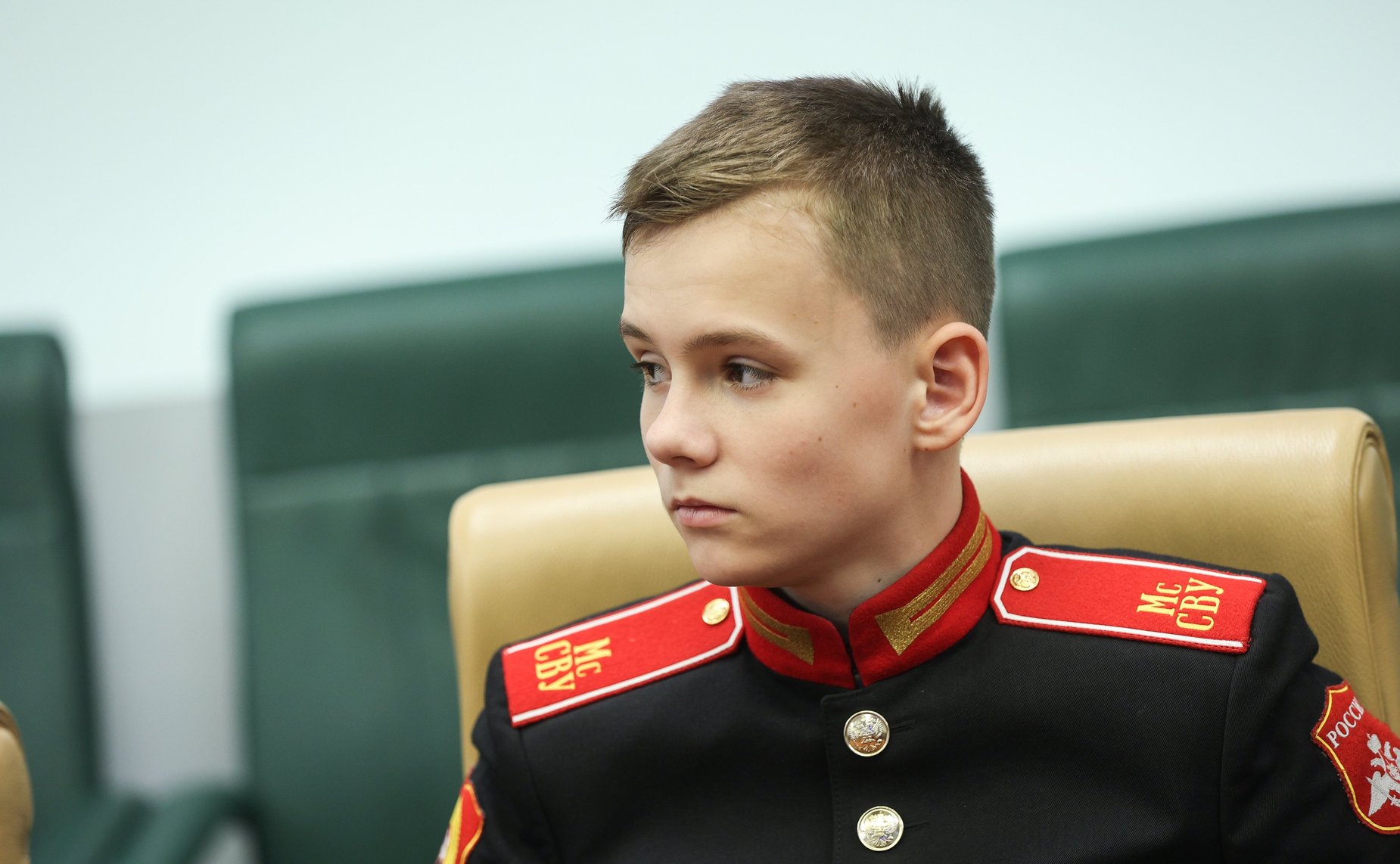 Встреча сенатора РФ Дмитрия Перминова с учащимися Суворовского училища