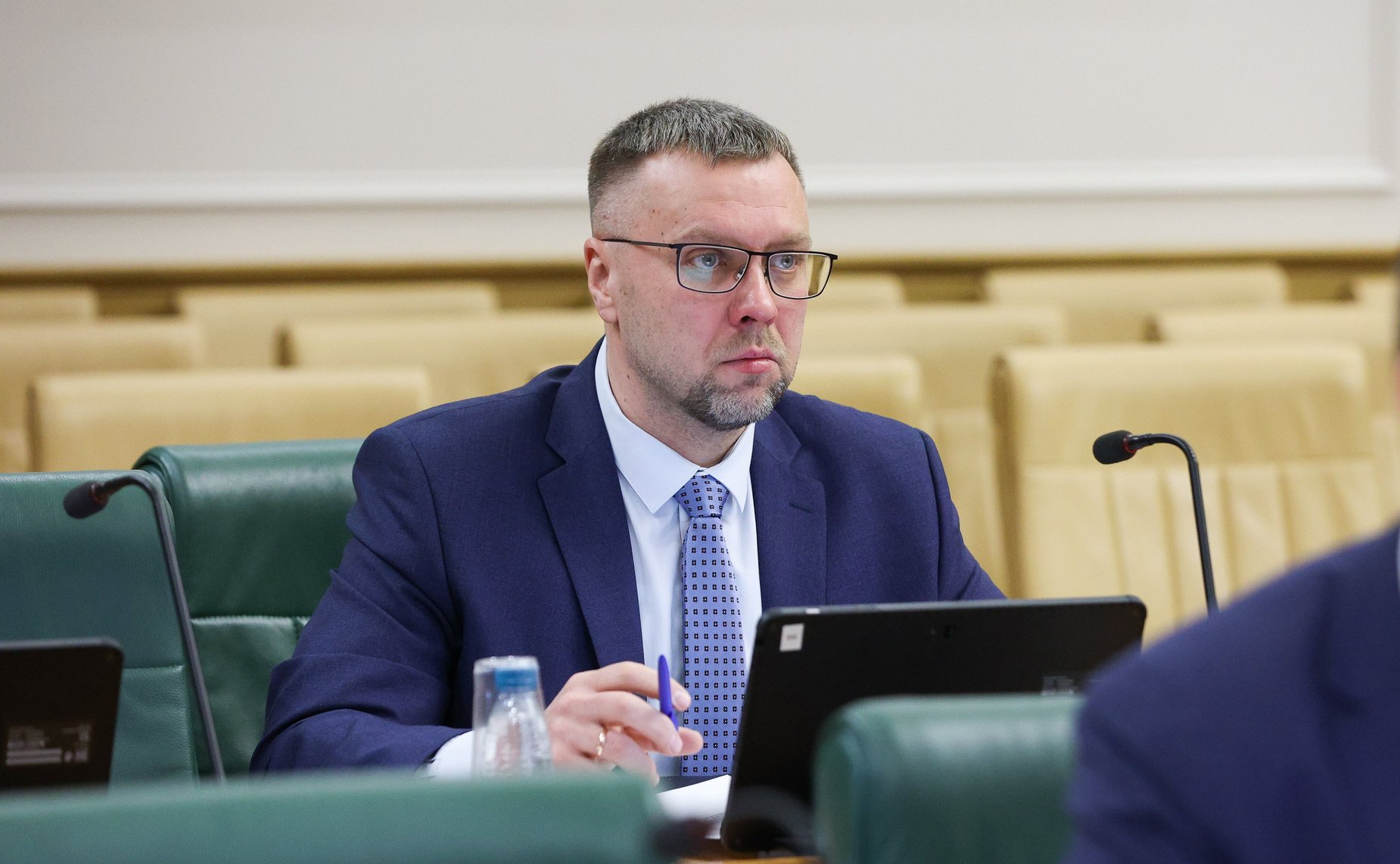 Заседание Комитета Совета Федерации по конституционному законодательству и государственному строительству