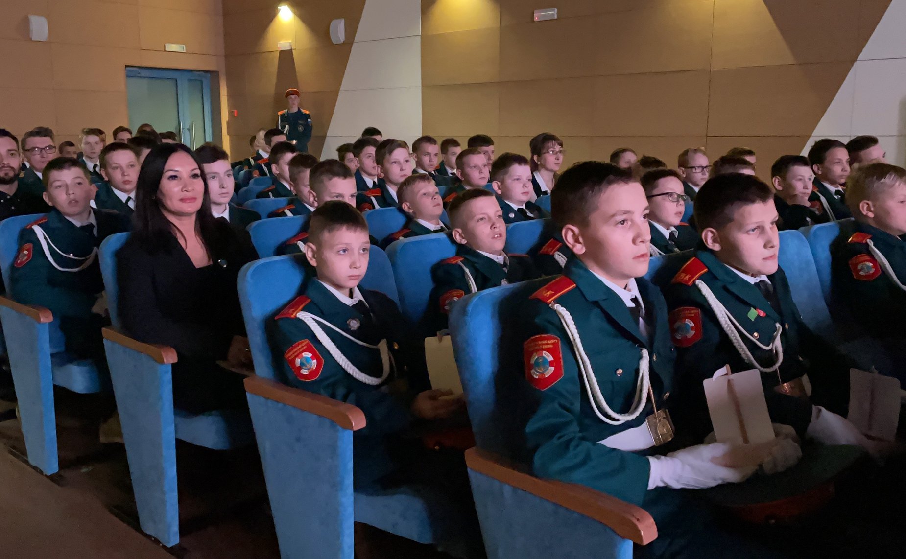 Заместитель Председателя СФ Юрий Воробьев посетил Вологодский образовательный центр – кадетскую школу «Корабелы Прионежья», где состоялись мероприятия, посвященные Дню спасателя