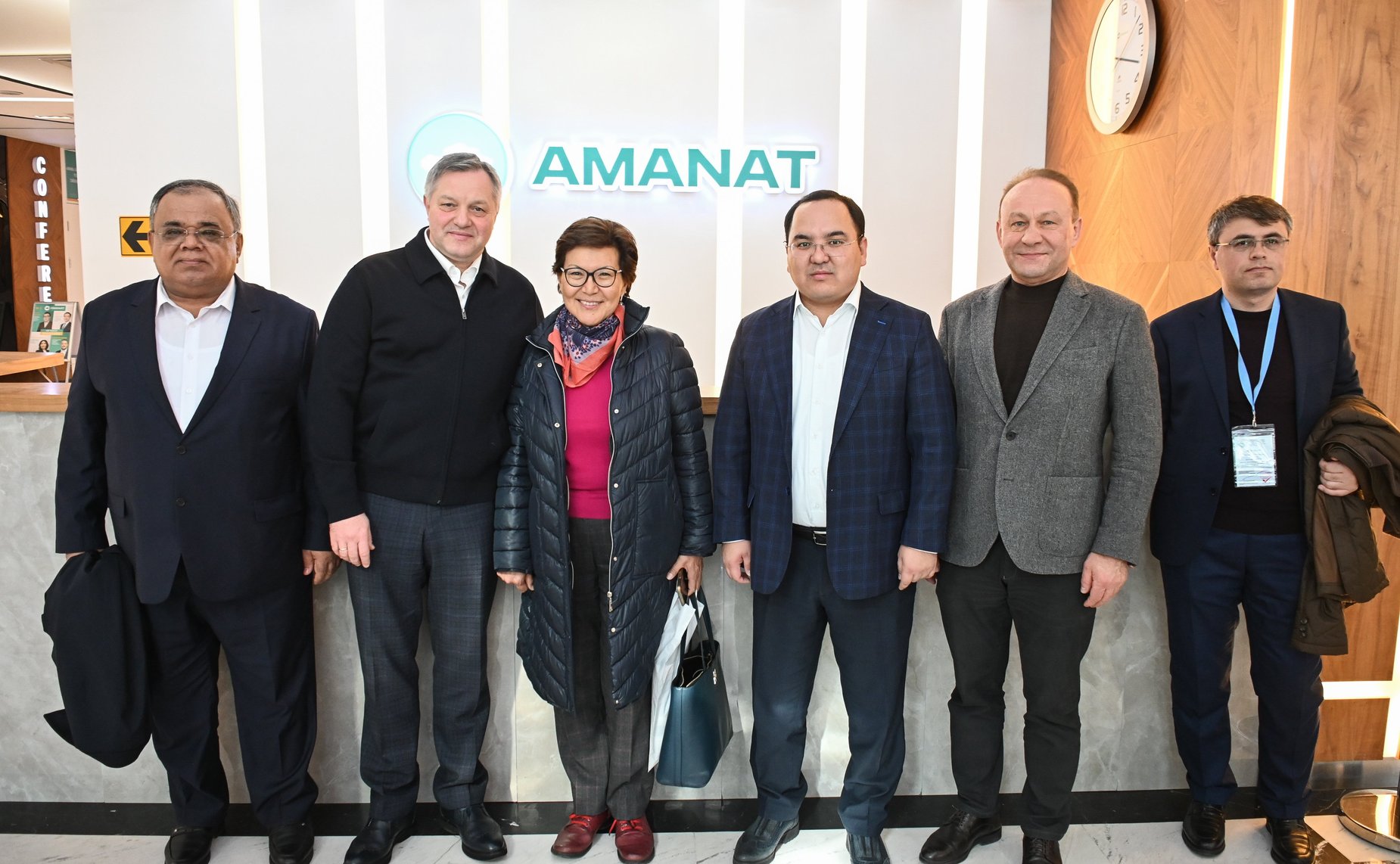 Сенаторы РФ приняли участие в наблюдении за проведением внеочередных выборов депутатов Мажилиса Парламента Республики Казахстан в составе миссий международных наблюдателей