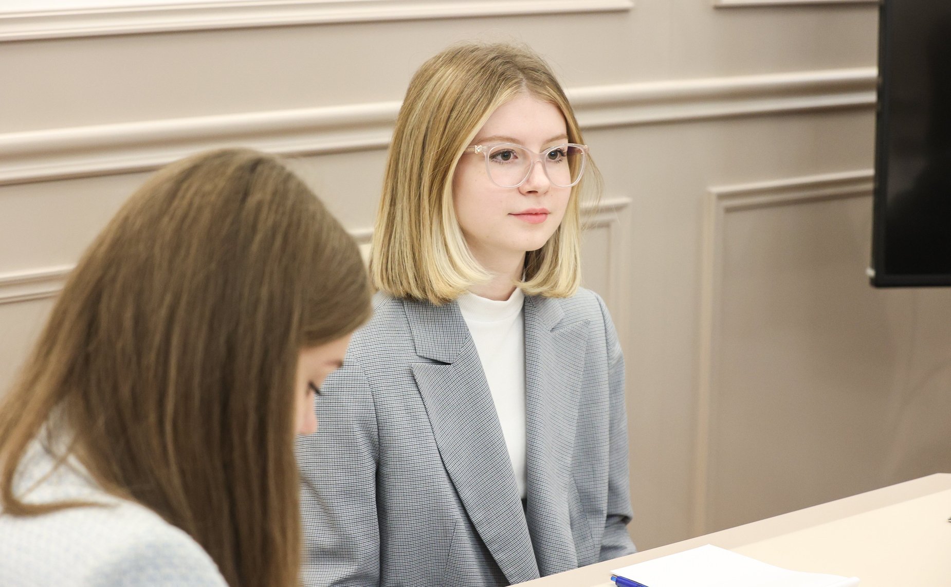 Встреча председателя Комитета по бюджету и финансовым рынкам Анатолия Артамонова с учащимися МБОУ Лицей №9 им. К.Э. Циолковского Калужской области