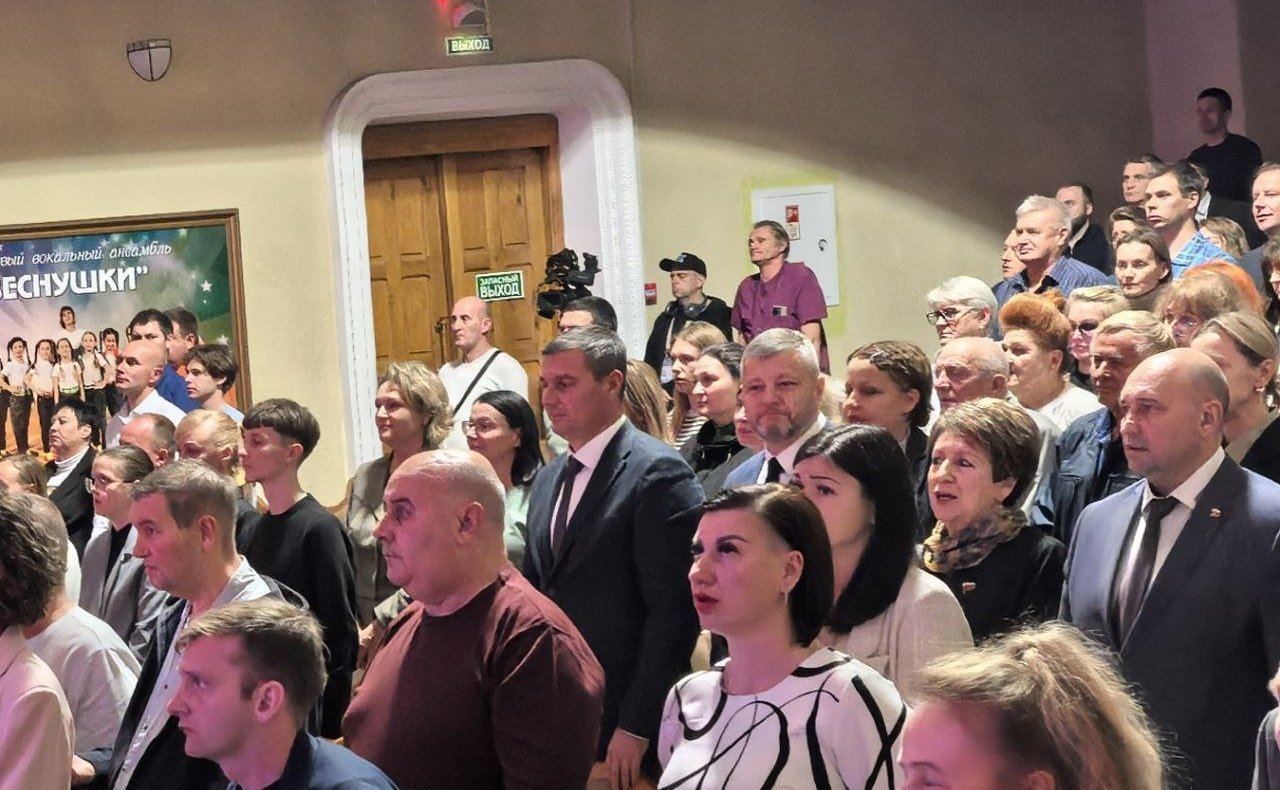 Екатерина Алтабаева вручила Благодарственные письма Совета Федерации коллективу предприятия «Севэлектроавтотранс имени А.С. Круподёрова»