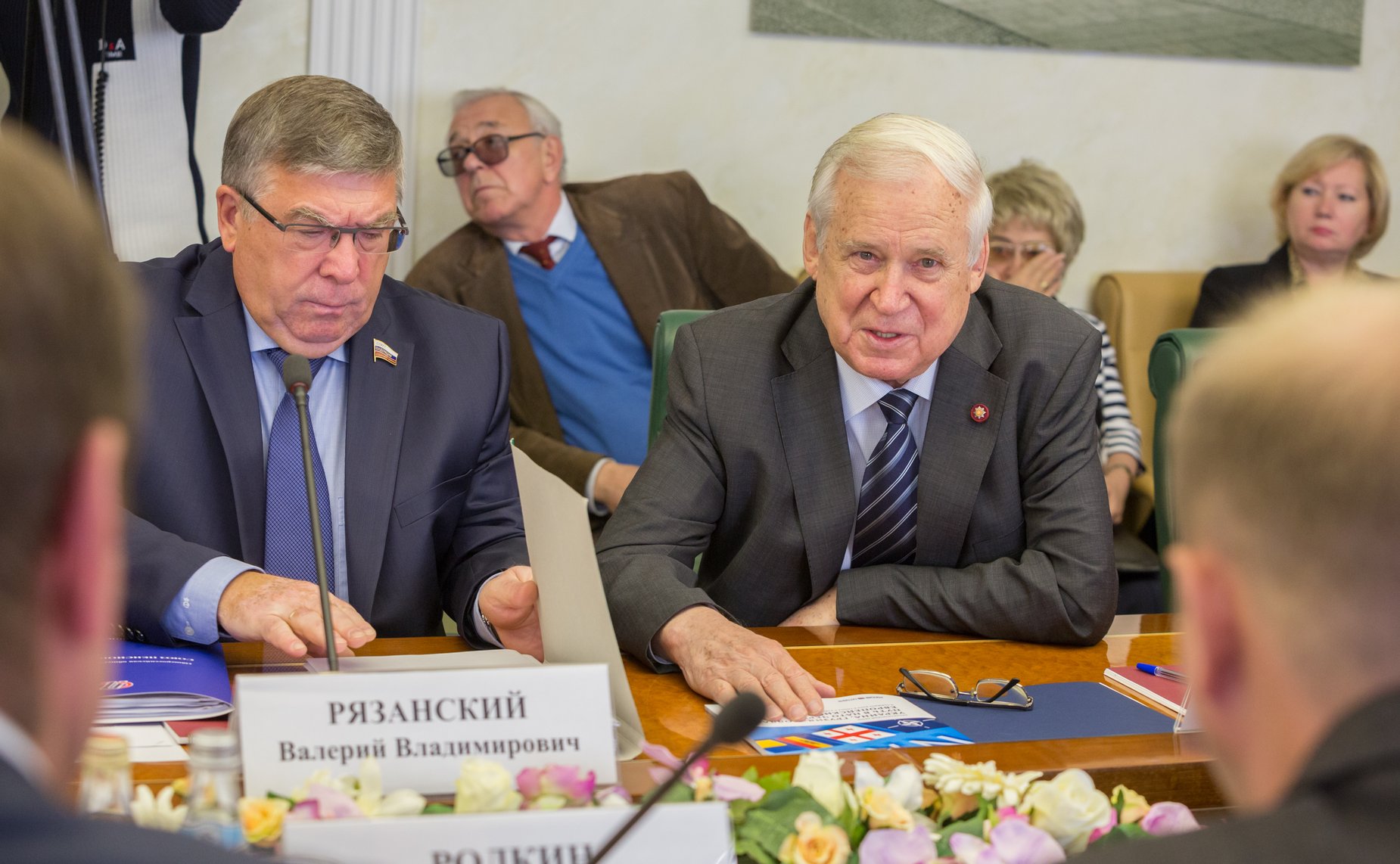 Н. Рыжков Заседание Комитета общественной поддержки жителей Юго-Востока Украины по вопросам оказания помощи беженцам