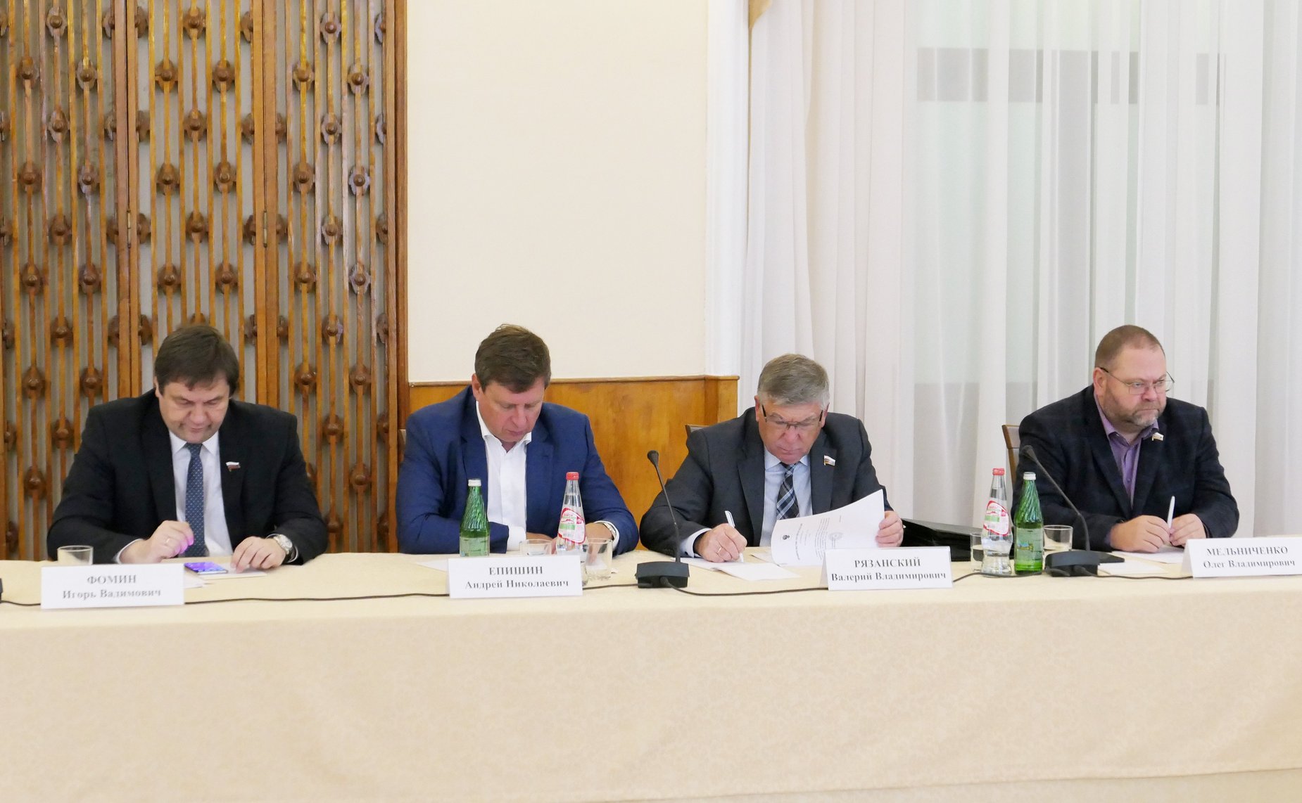 Выездное заседание рабочей группы Совета Федерации по взаимодействию с федеральными органами исполнительной власти и органами государственной власти Ставропольского края по вопросам комплексного развития города-курорта Кисловодска