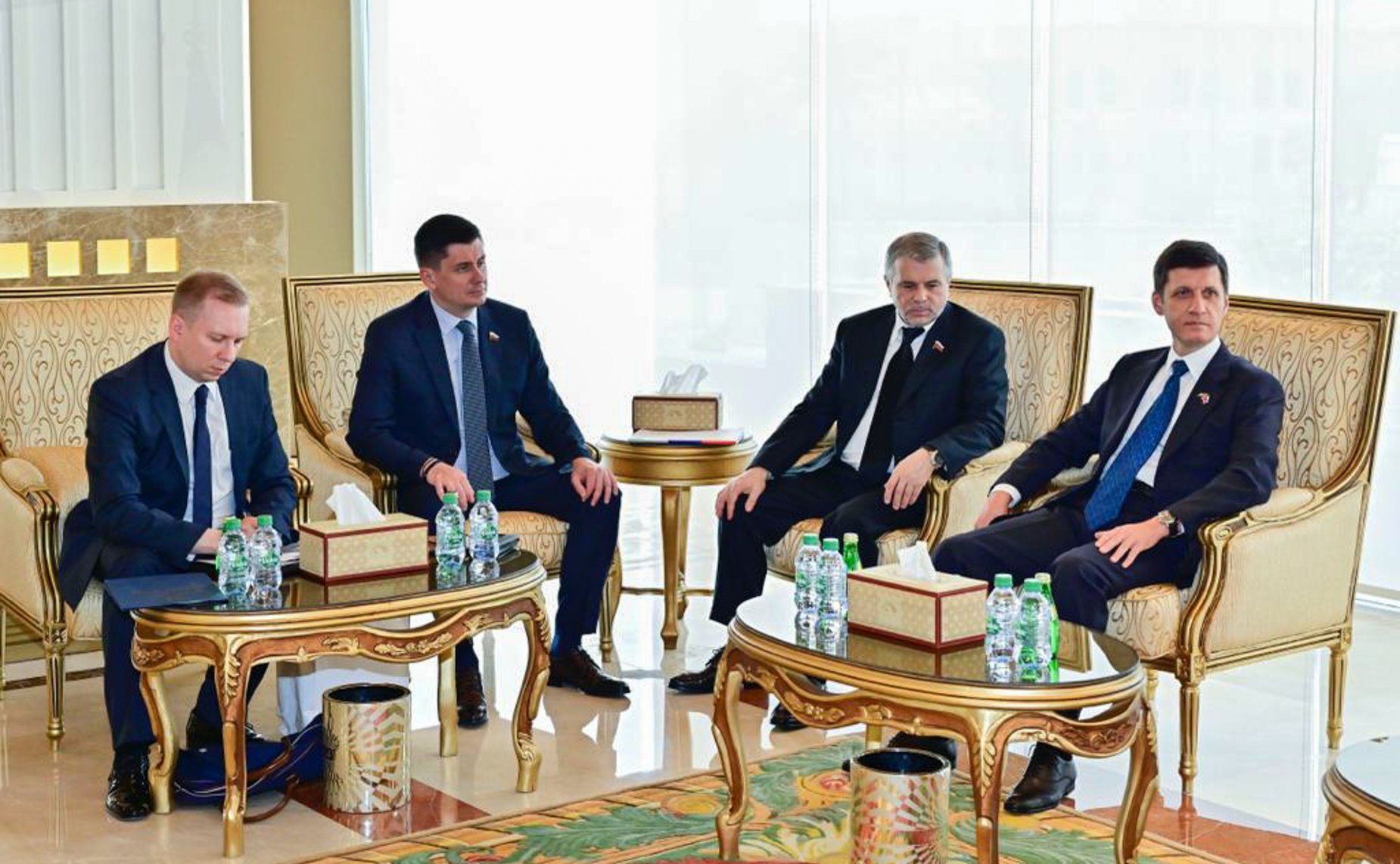 Встреча сенаторов РФ — членов группы по сотрудничеству Совета Федерации с Федеральным национальным советом ОАЭ с членами группы дружбы «ОАЭ-Россия» Федерального национального совета во главе с депутатом Сарой Фалакназ