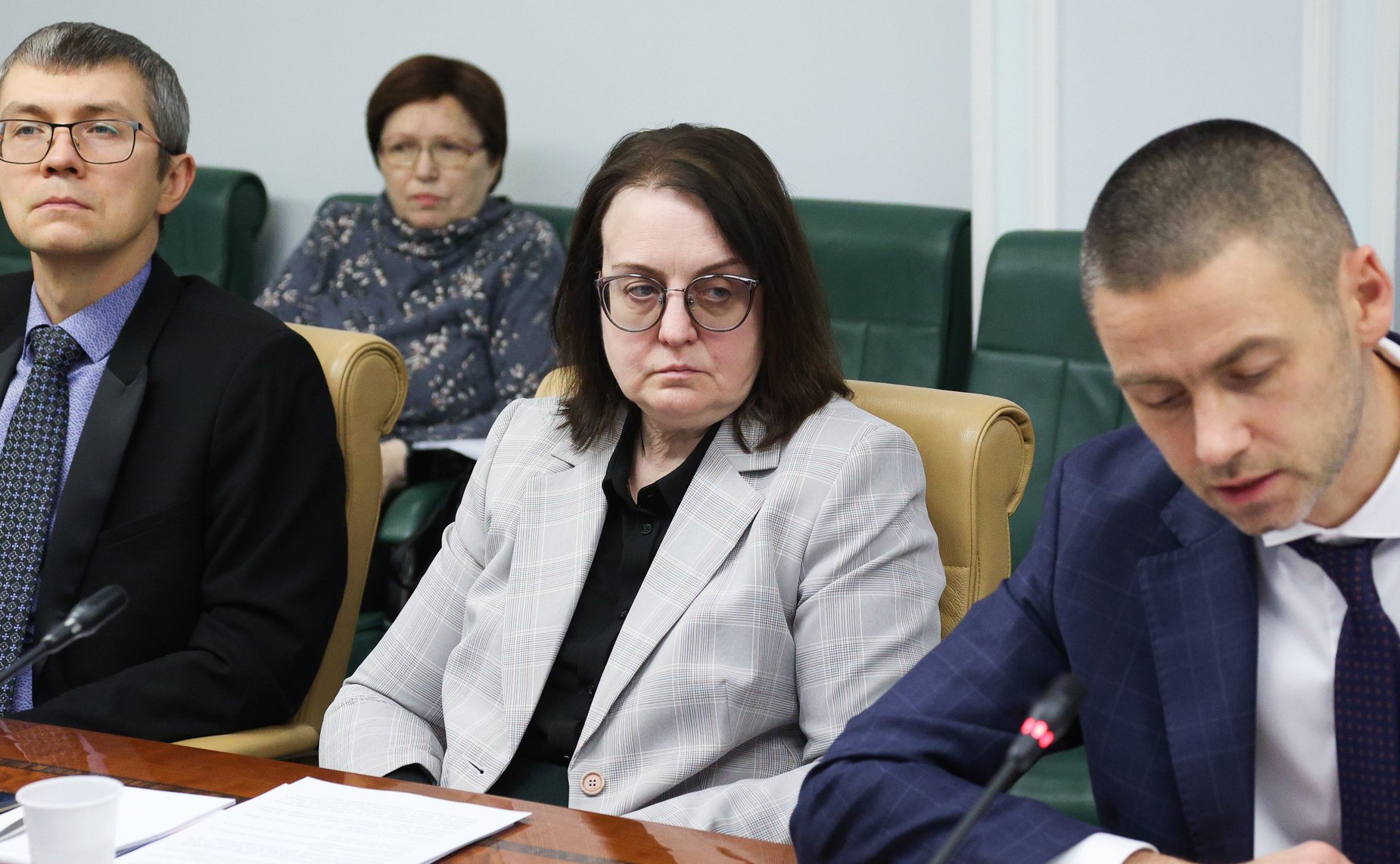 Круглый стол Комитета СФ по аграрно-продовольственной политике и природопользованию «О совершенствовании законодательства Российской Федерации в части перевода земельных участков из одной категории в другую и определения видов их разрешенного использовани