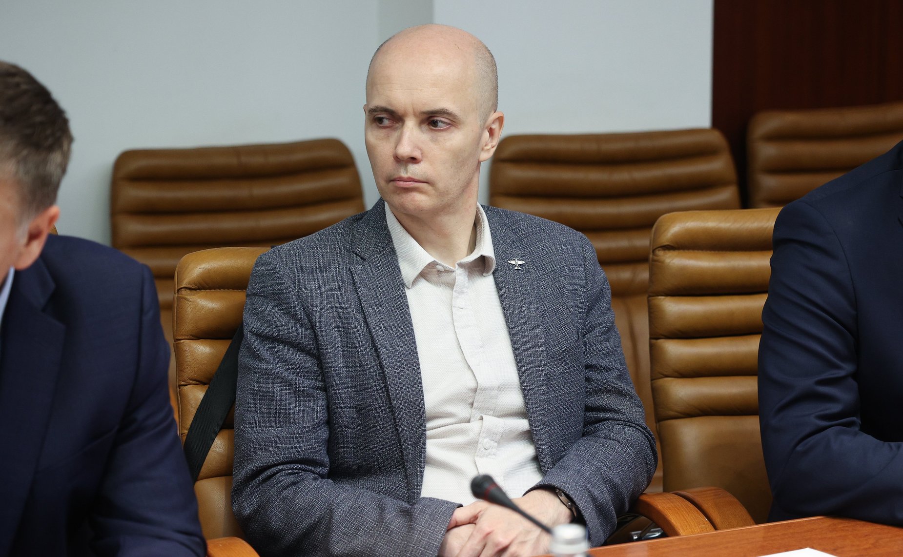 Заседание секции «Цифровая трансформация транспорта» на тему «Обсуждение концепций логистического проекта-международного транспорта БАС-Хаба с применением беспилотных летательных аппаратов между Россией и Китаем»