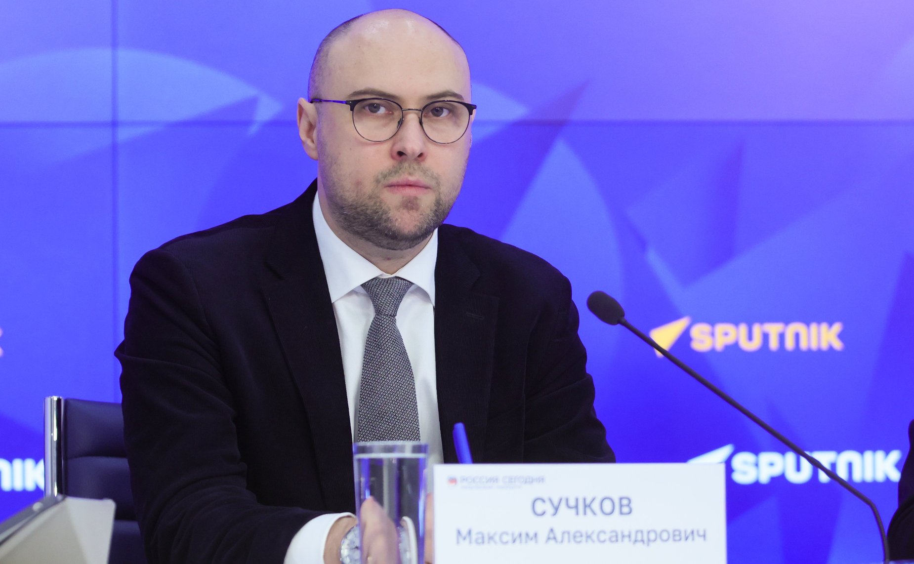 В международном мультимедийном пресс-центре Медиагруппы «Россия сегодня» состоялся круглый стол на тему «США — КНР — ЕС: в поисках равновесия»