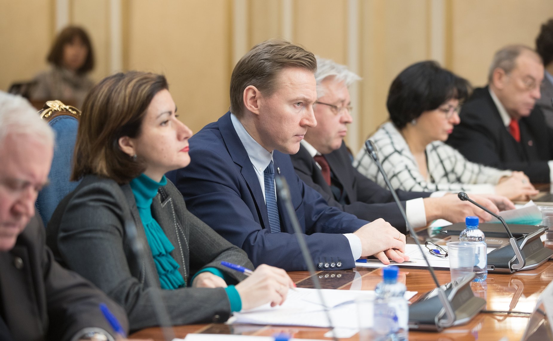 Заседание «круглого стола», посвященное созданию «Черной книги вмешательства во внутренние дела суверенных государств в 21 веке»