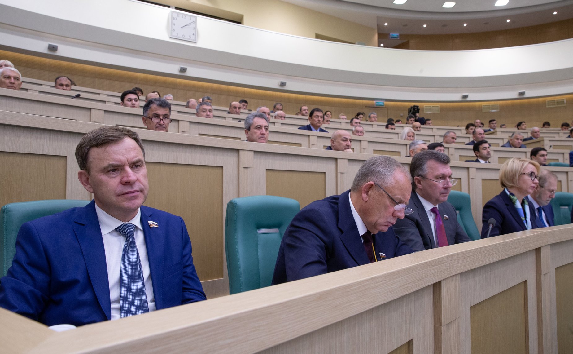 Пленарное заседание VI Межпарламентского форума Россия – Таджикистан