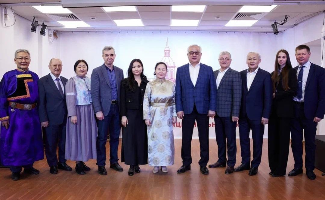 Баир Жамсуев принял участие в первом турнире Героя России Балдана Цыдыпова по бурятской народной игре «Шагай наадан», посвященный Году семьи в России