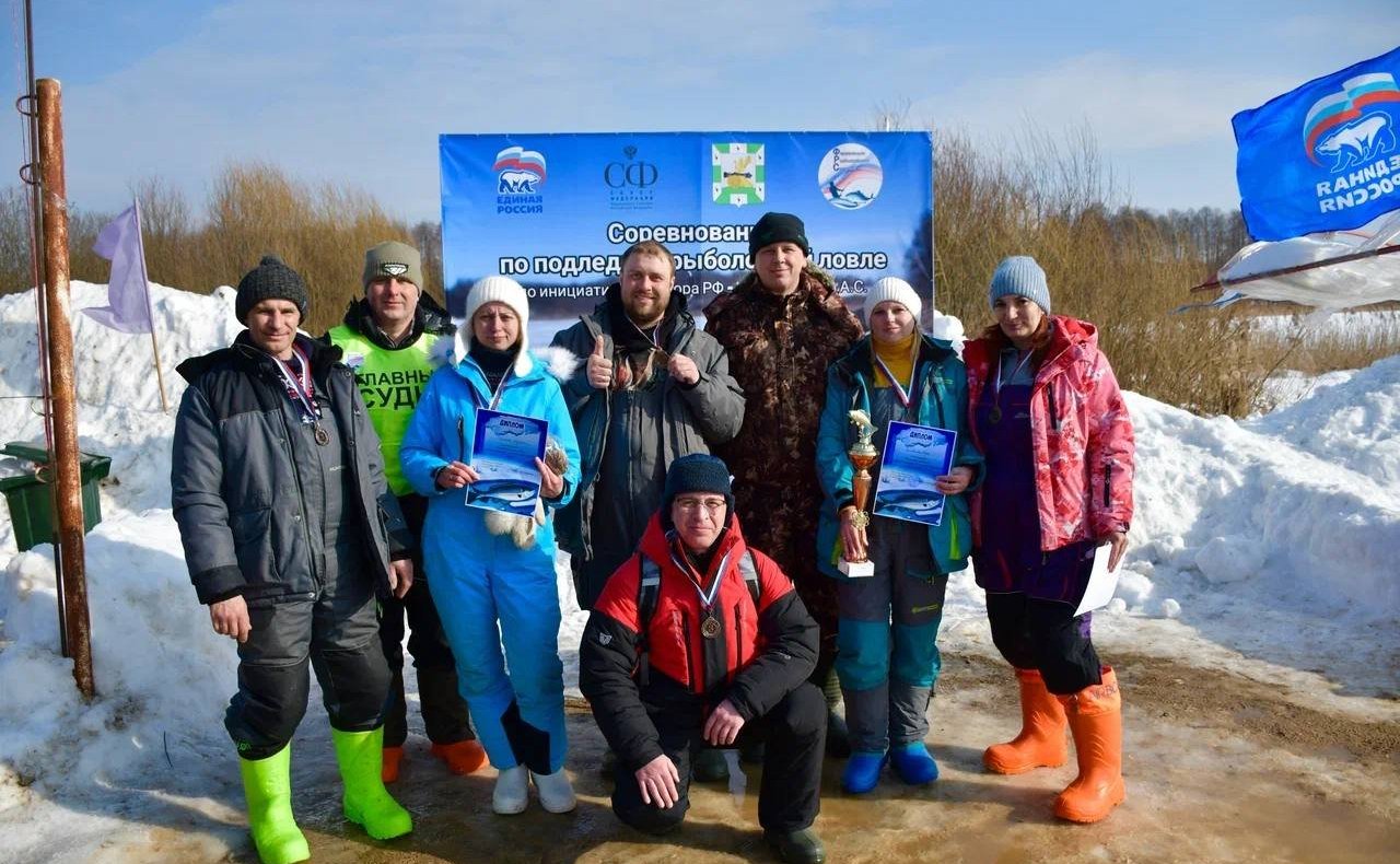 Артем Малащенков организовал масштабные соревнования по подледной зимней ловле