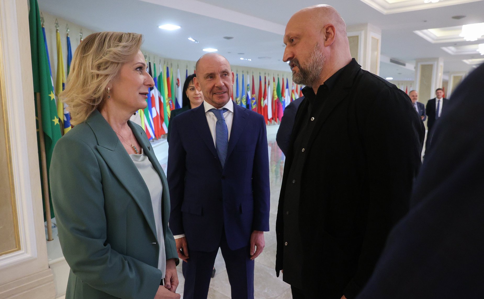 Инна Святенко и Андрей Чернышев поприветствовали в Совете Федерации детей, которые являются победителями и призёрами паралимпийских чемпионатов