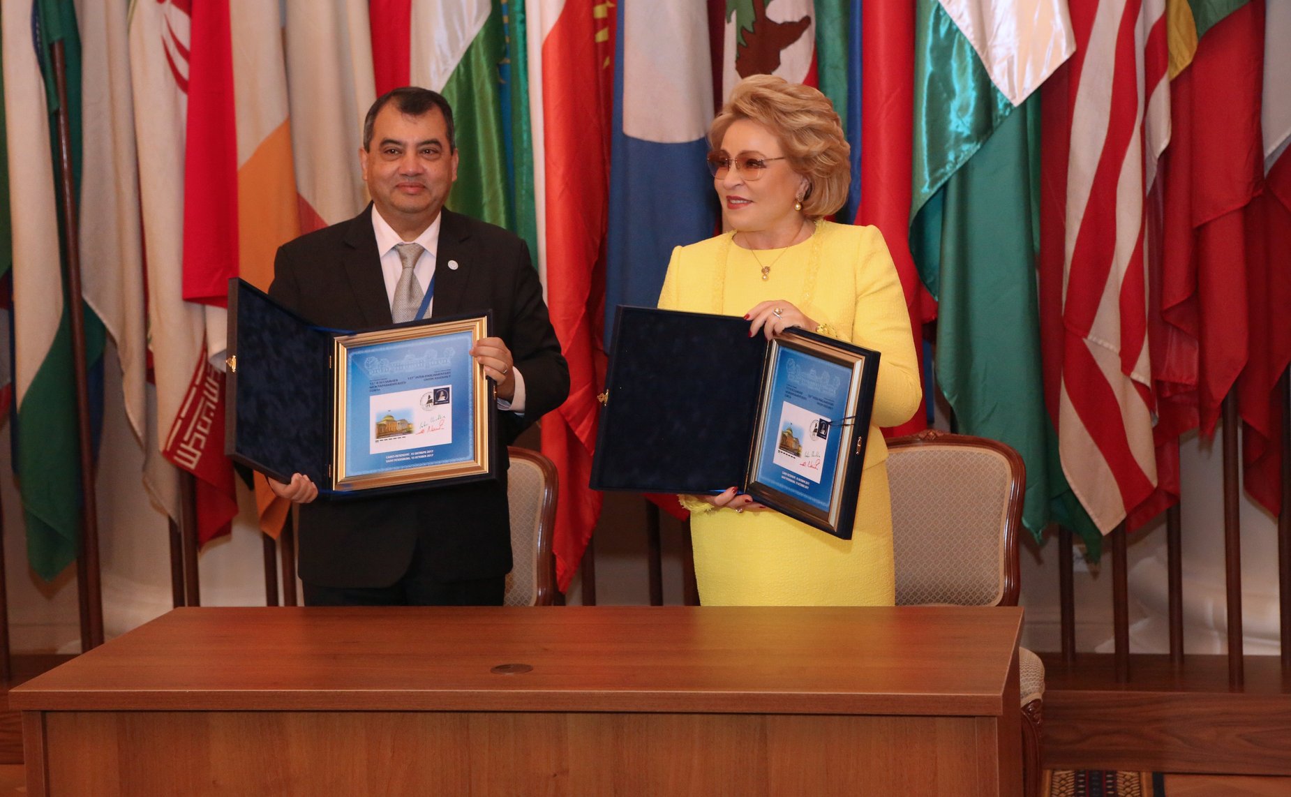 Церемония памятного гашения почтовой марки, посвященной 137-й Ассамблее Межпарламентского союза