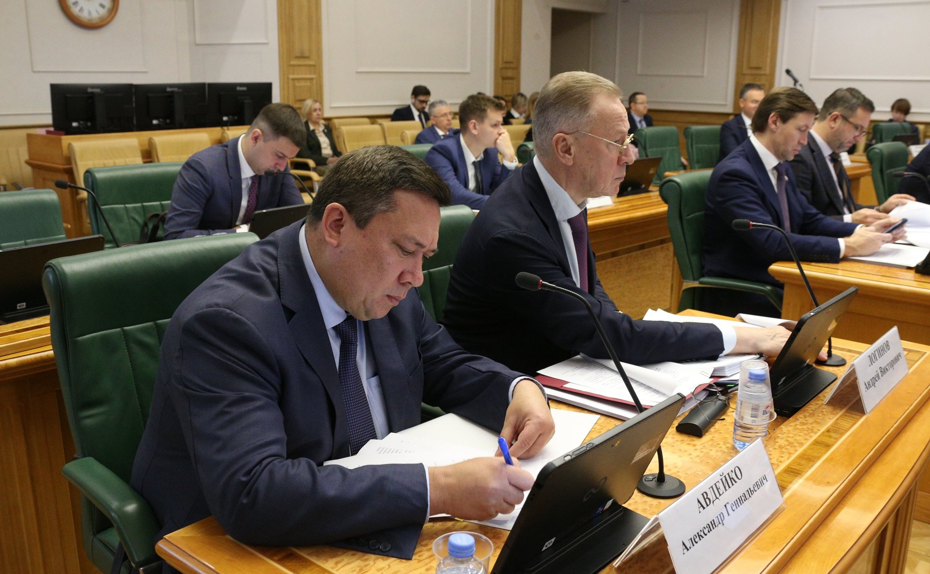 Заседание Комитета СФ по конституционному законодательству и государственному строительству