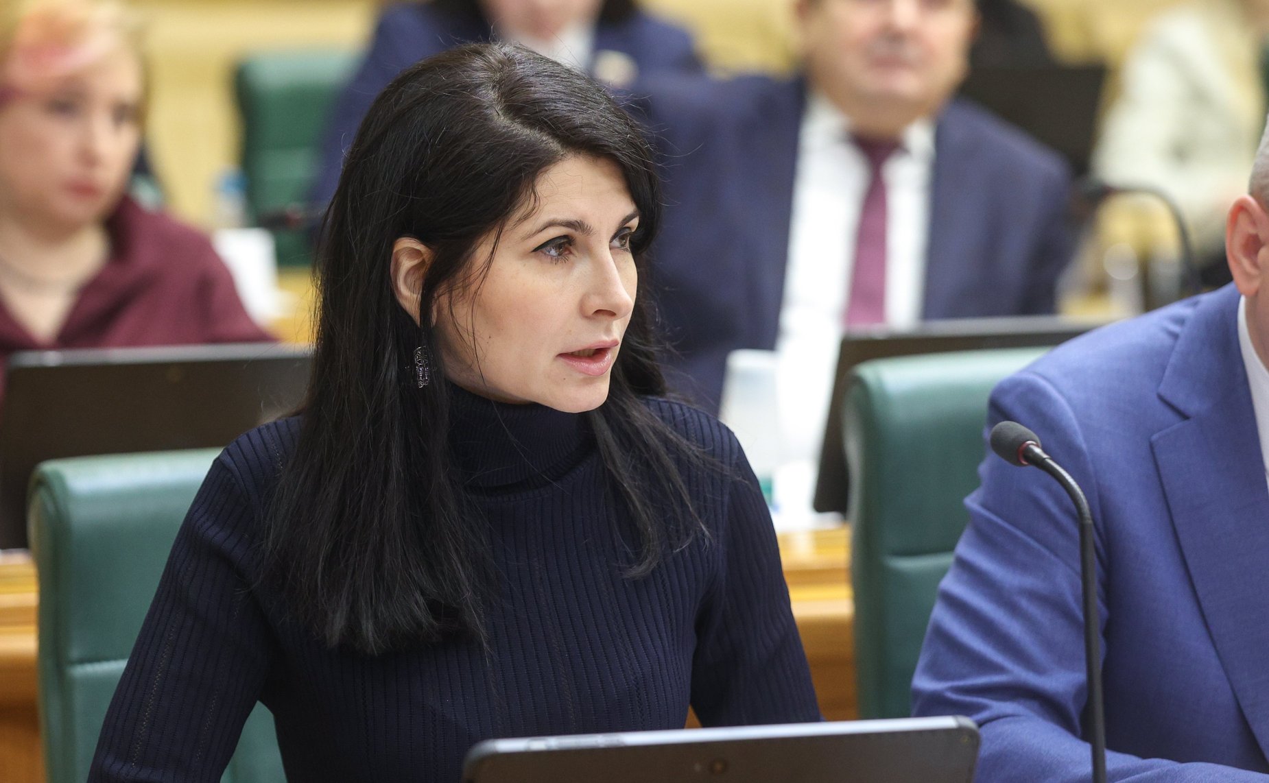 Круглый стол на тему «Особый порядок привлечения к административной ответственности судей и иных должностных лиц, выполняющих определенные государственные функции»