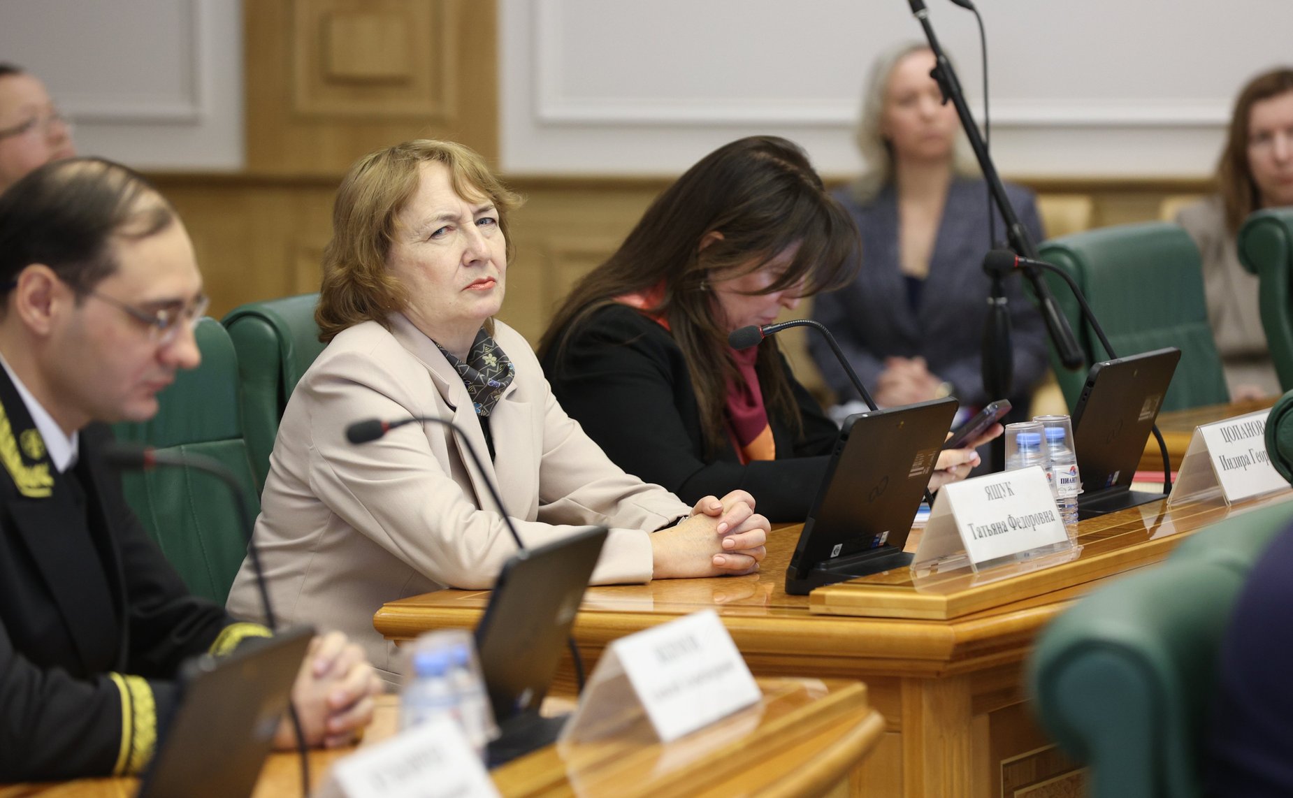 Заседание Комитета СФ по конституционному законодательству и государственному строительству