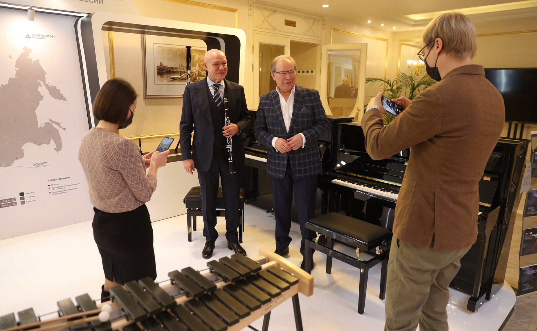 Открытие в Совете Федерации выставки детских товаров российских предприятий