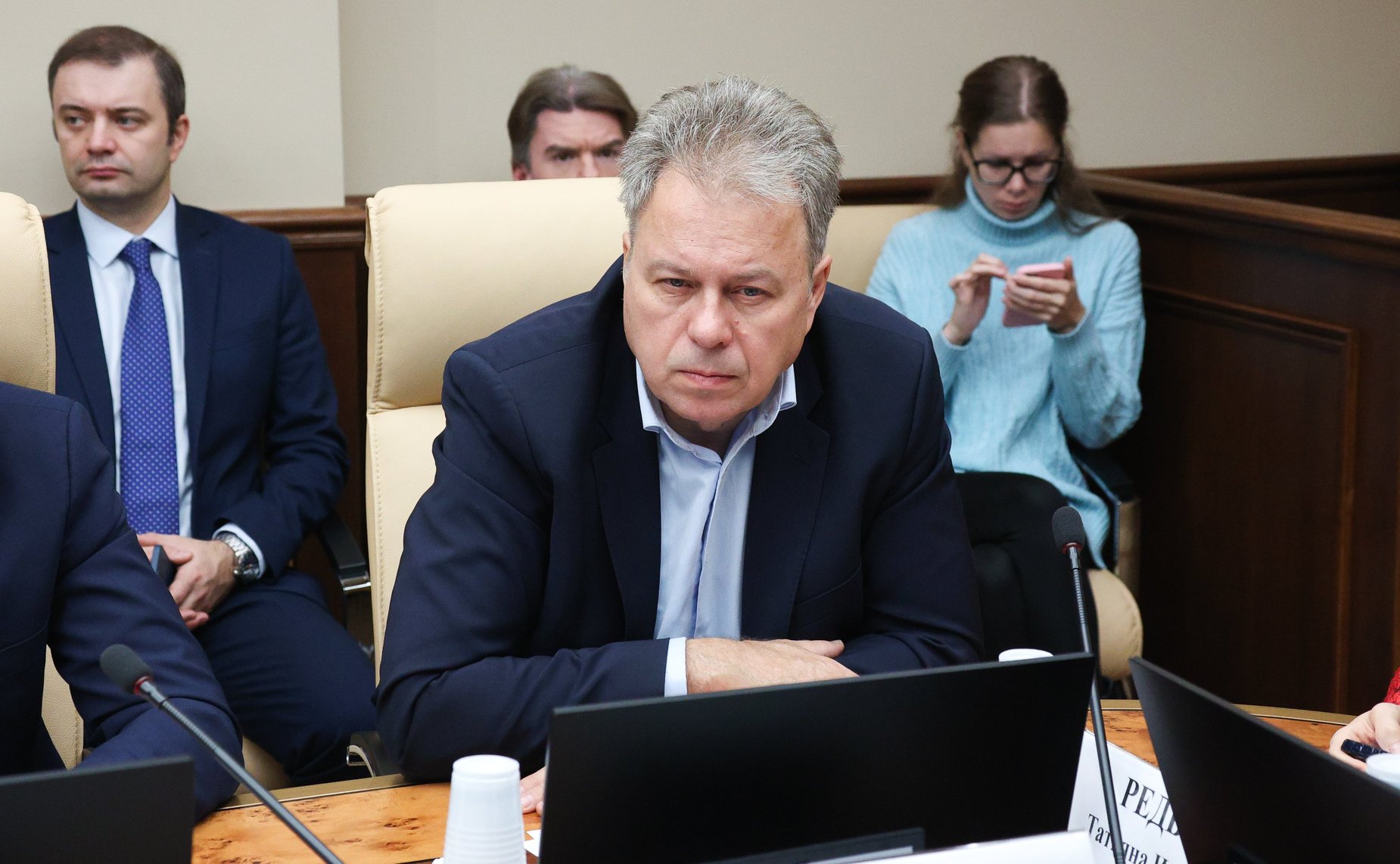 Совещание Комитета СФ по экономической политике «Вопросы увеличения производства автомобилей для оказания услуг такси с учетом требований к уровню их локализации»