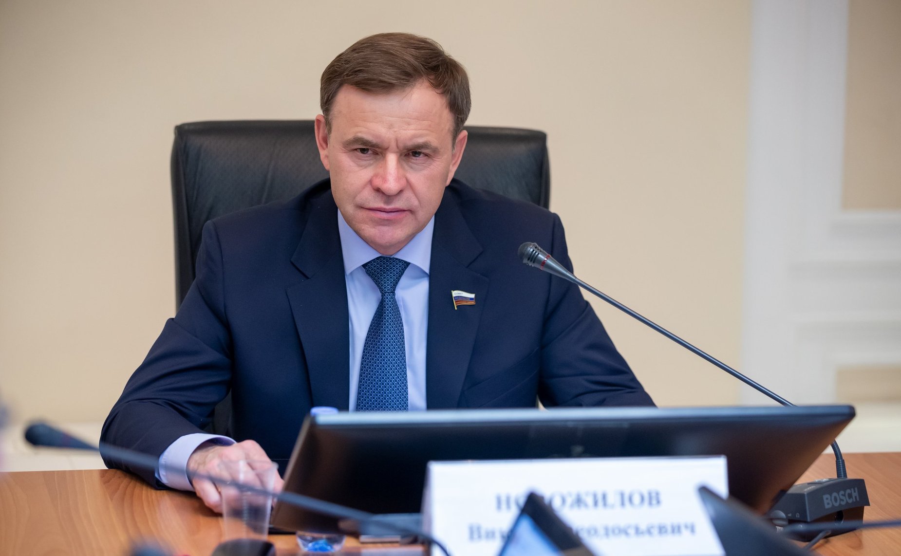 Виктор Новожилов