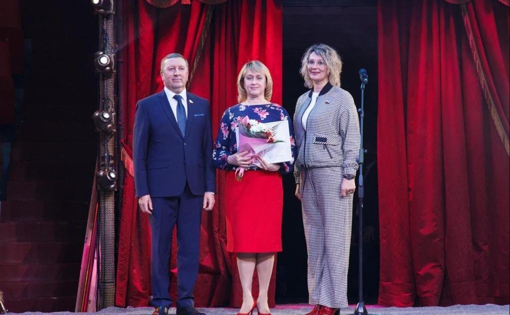 Наталия Косихина и Сергей Березкин приняли участие в торжественной церемонии награждения работников культуры в их профессиональный праздник